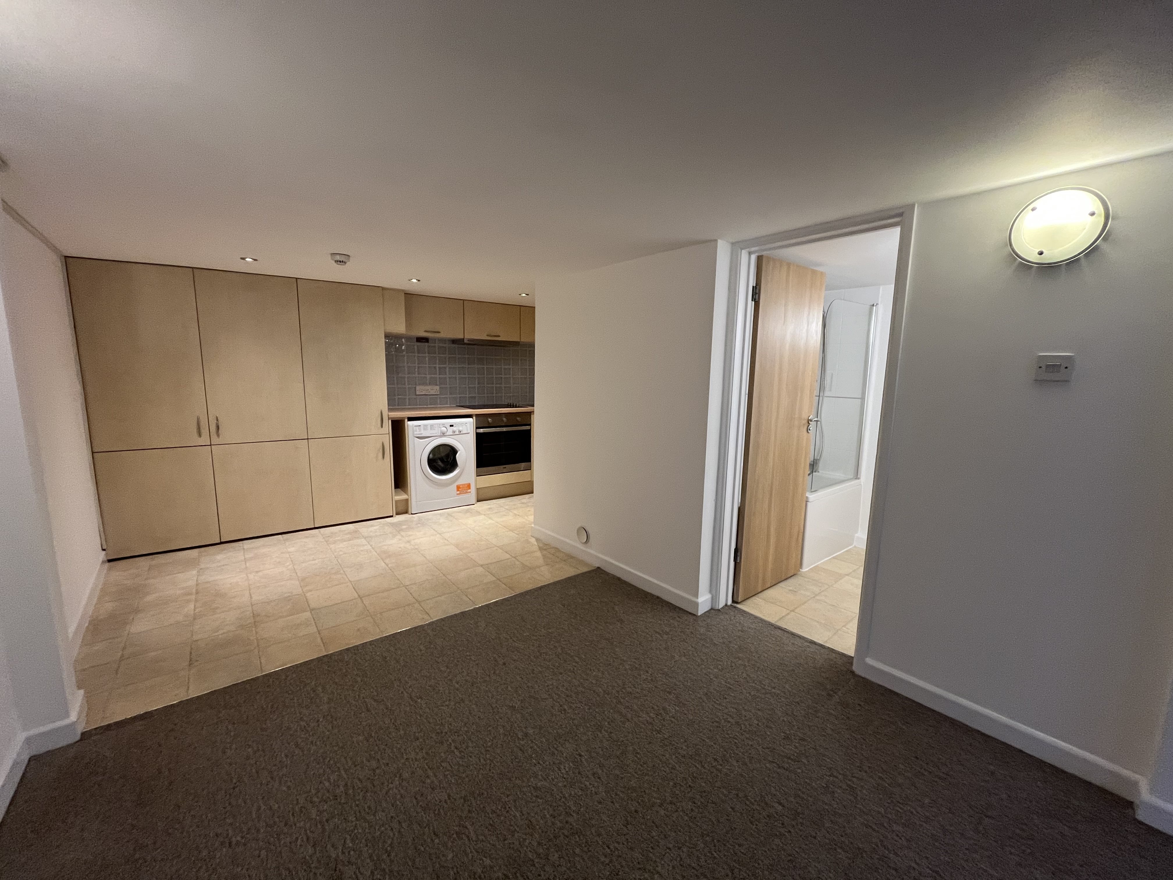 1 bed flat to rent in The Triangle, Bournemouth  - Property Image 5