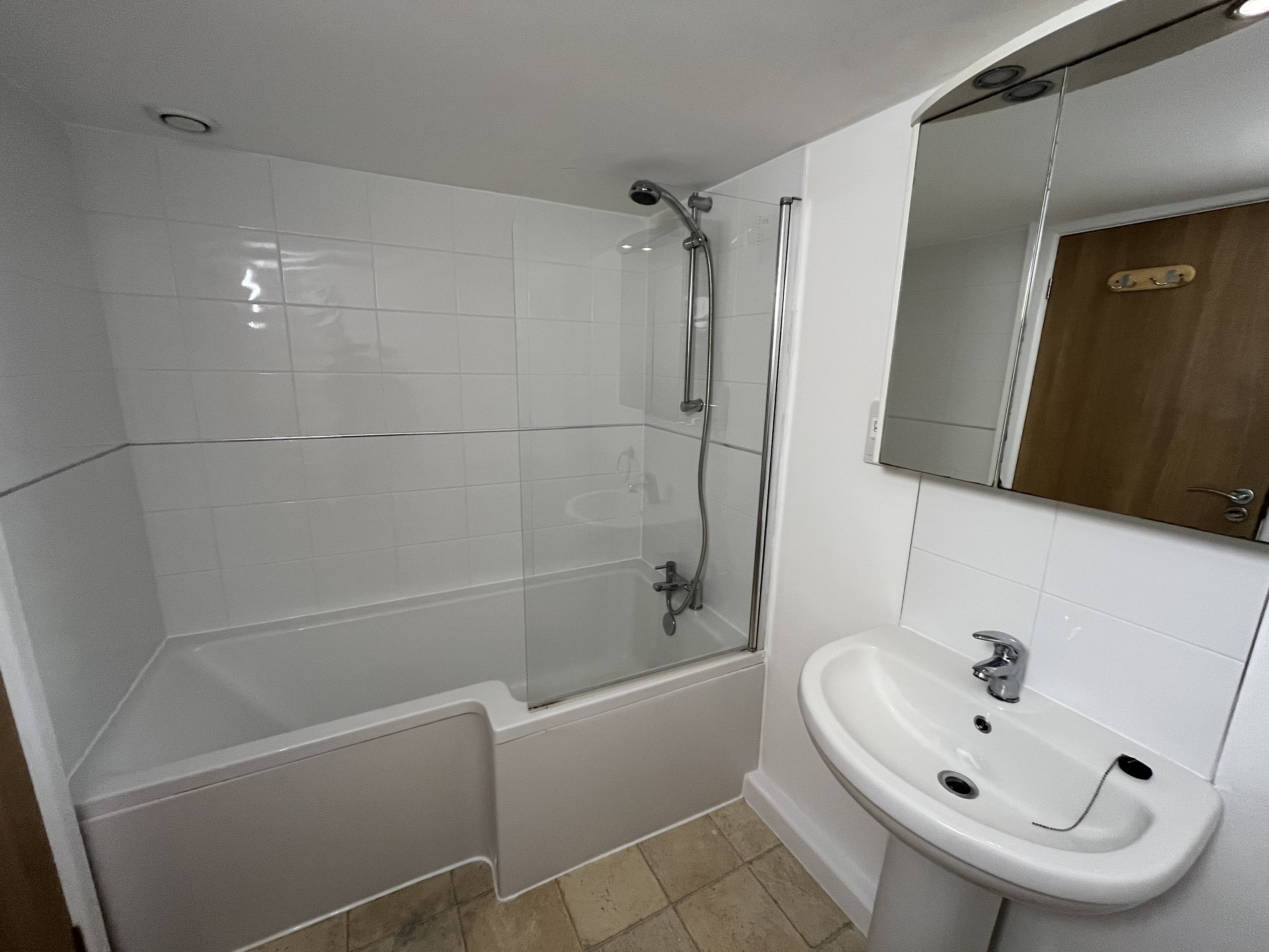 1 bed flat to rent in The Triangle, Bournemouth 5