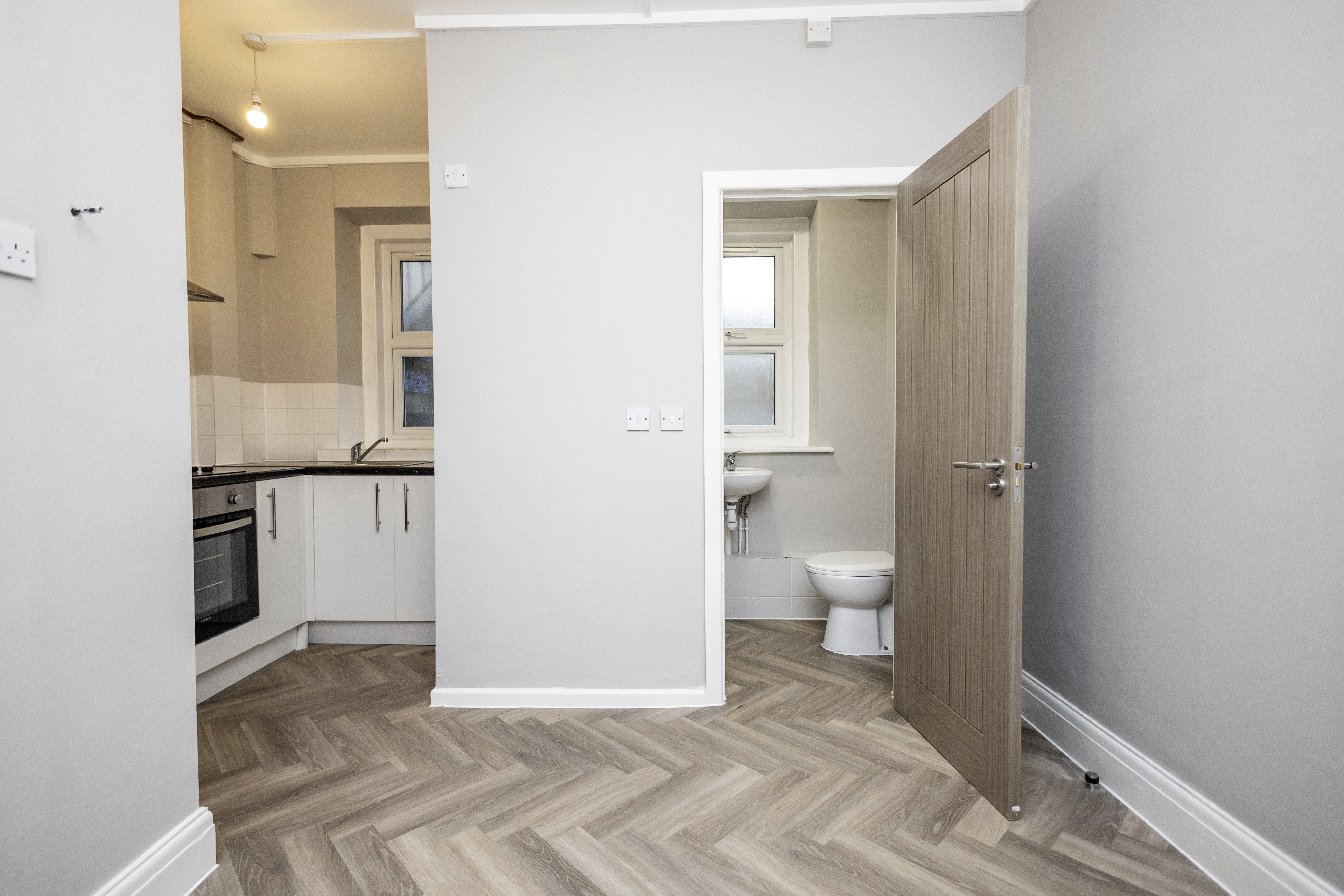 1 bed studio flat to rent in Richmond Hill, Bournemouth, BH2  - Property Image 3