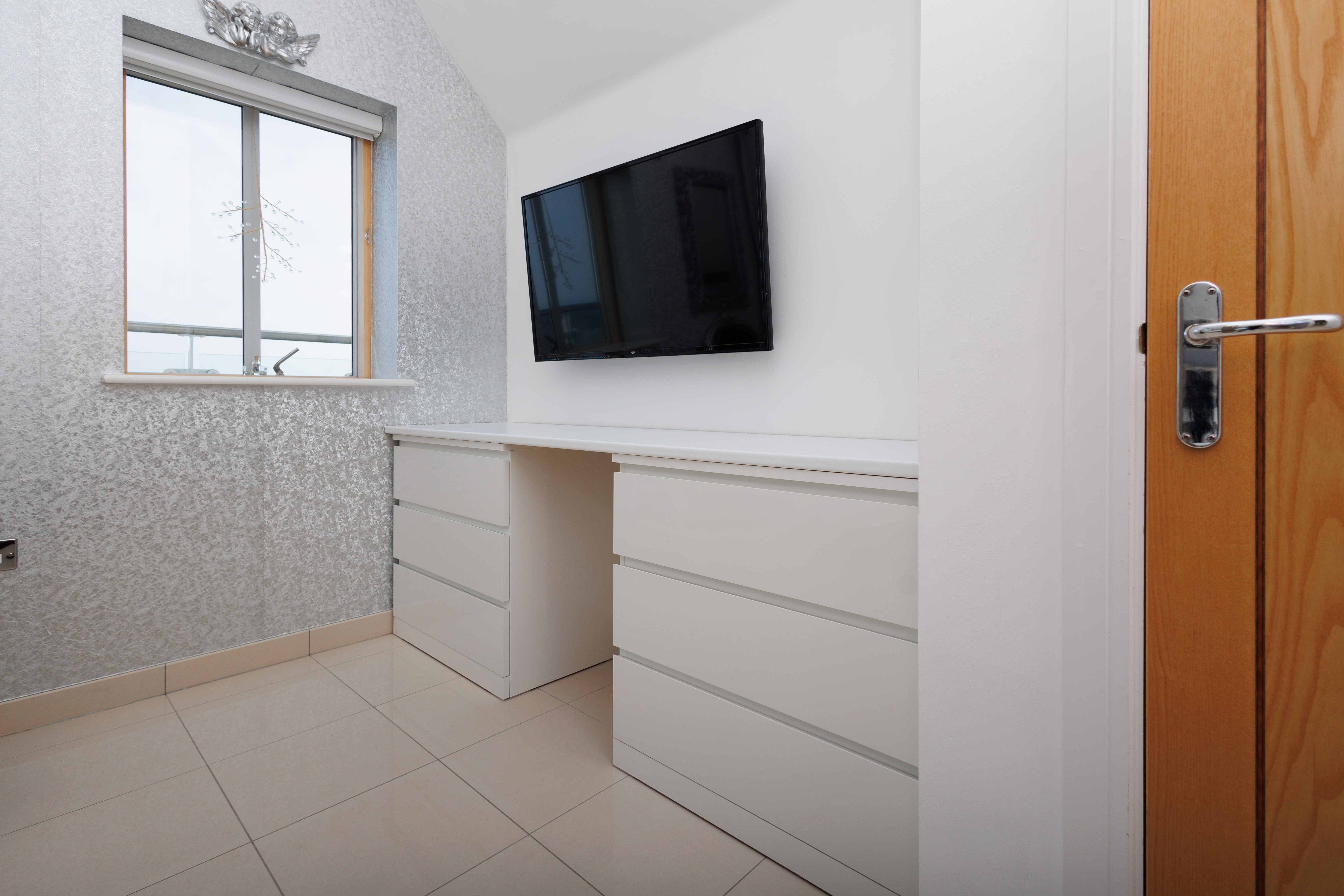 2 bed flat to rent in Honeycombe Beach, Honeycombe Chine  - Property Image 25