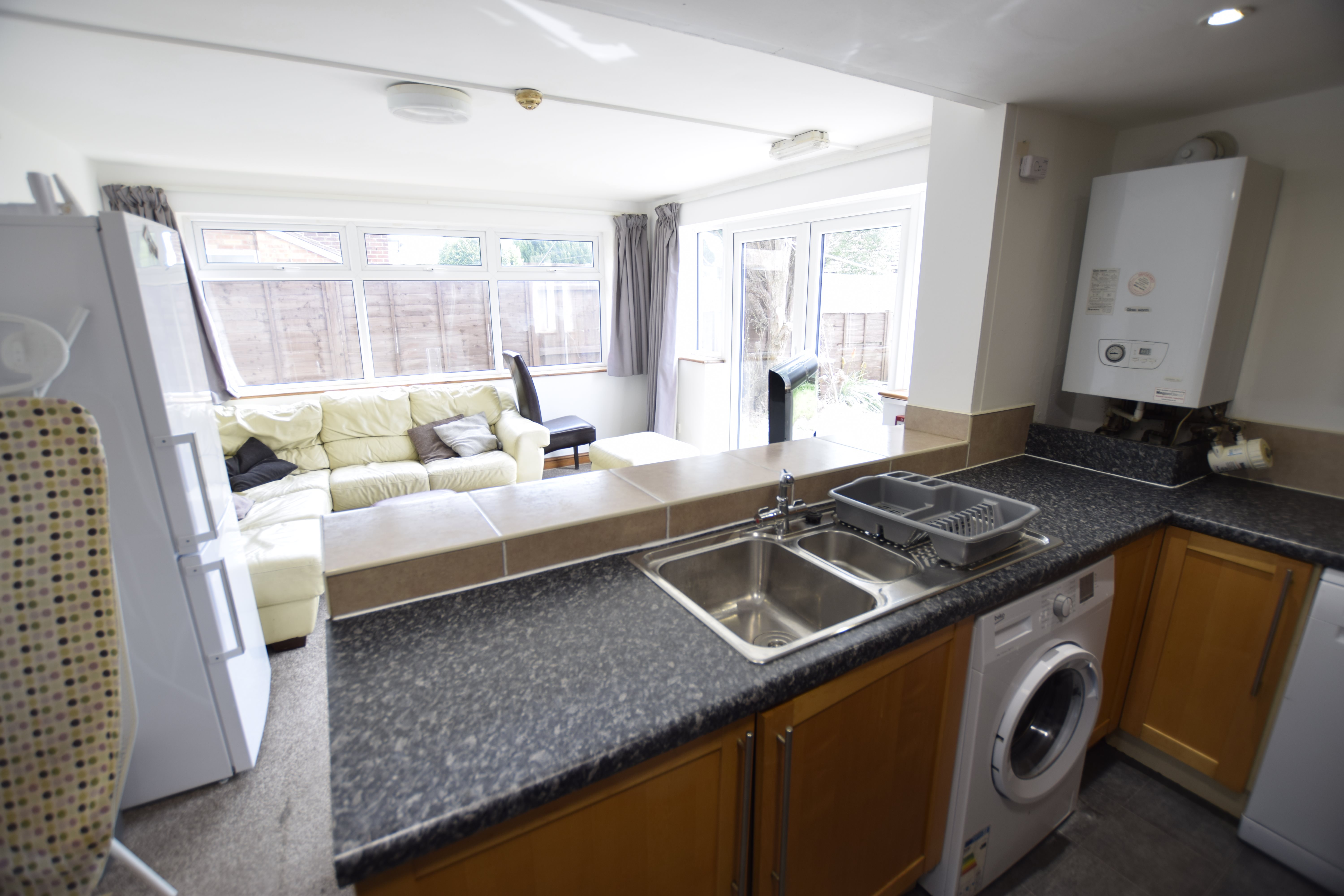 6 bed house to rent in Wycliffe Road, Bournemouth  - Property Image 5