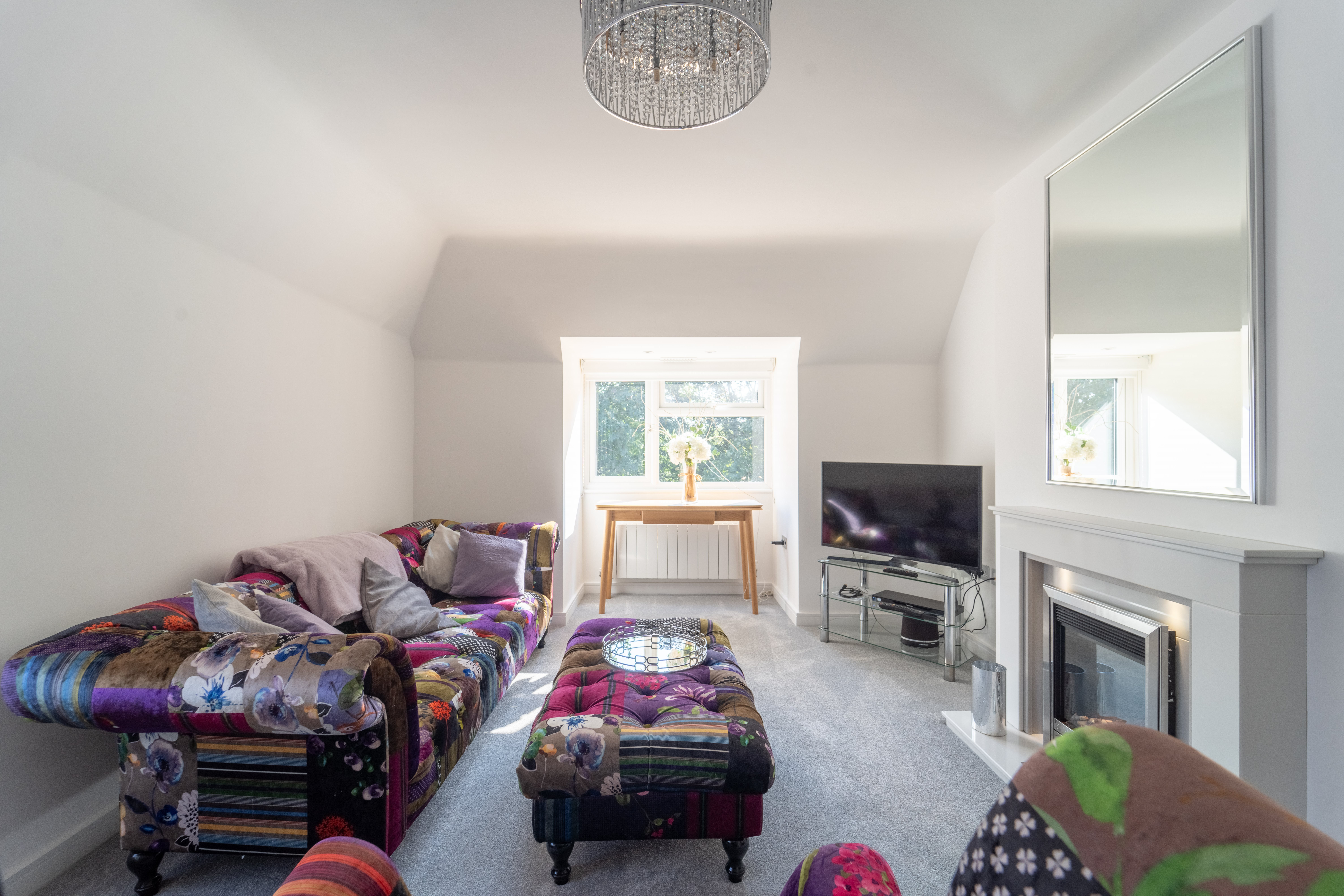 2 bed flat to rent in Denewood Road, Bournemouth, BH4 3