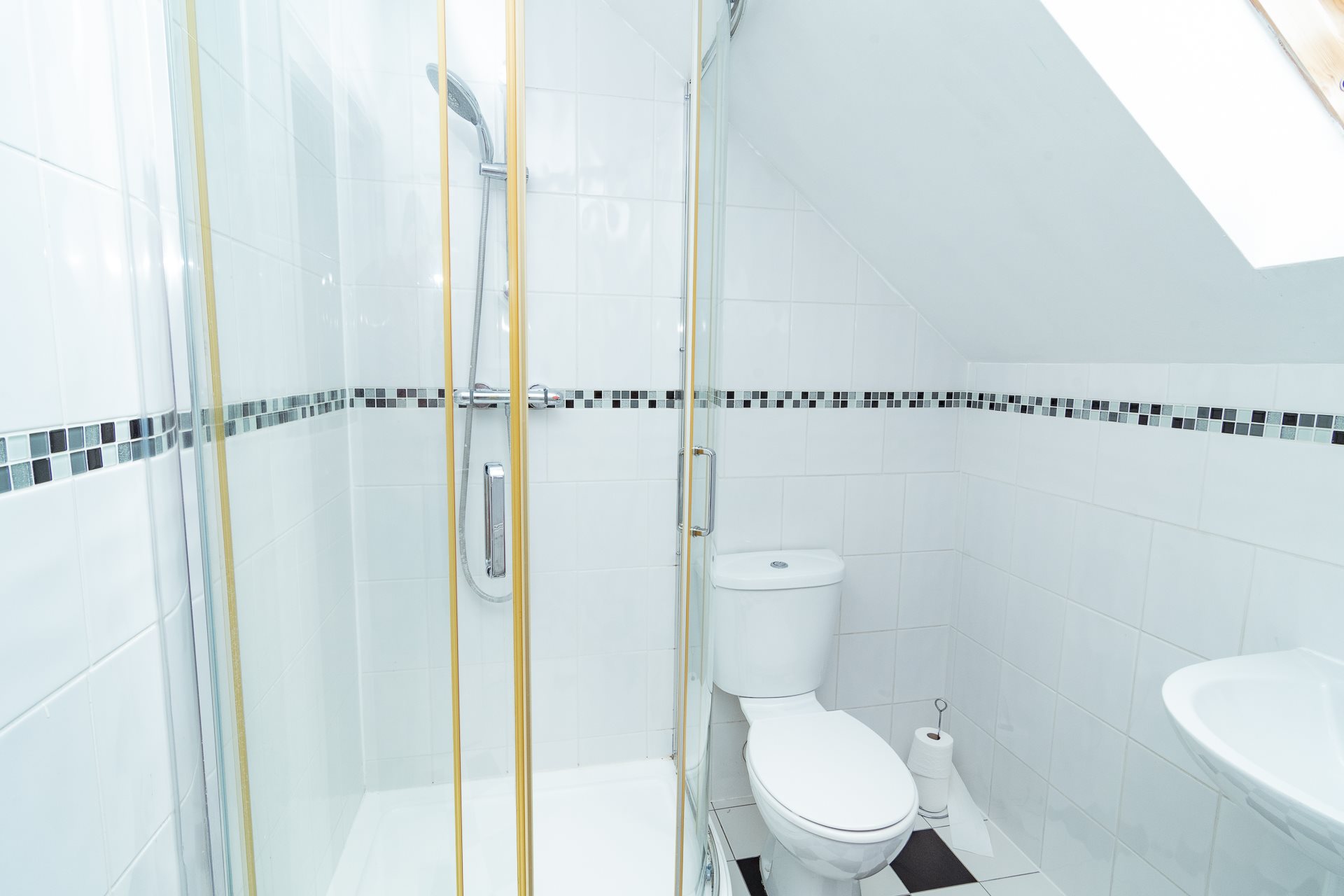 4 bed house to rent in Richards Close  - Property Image 11