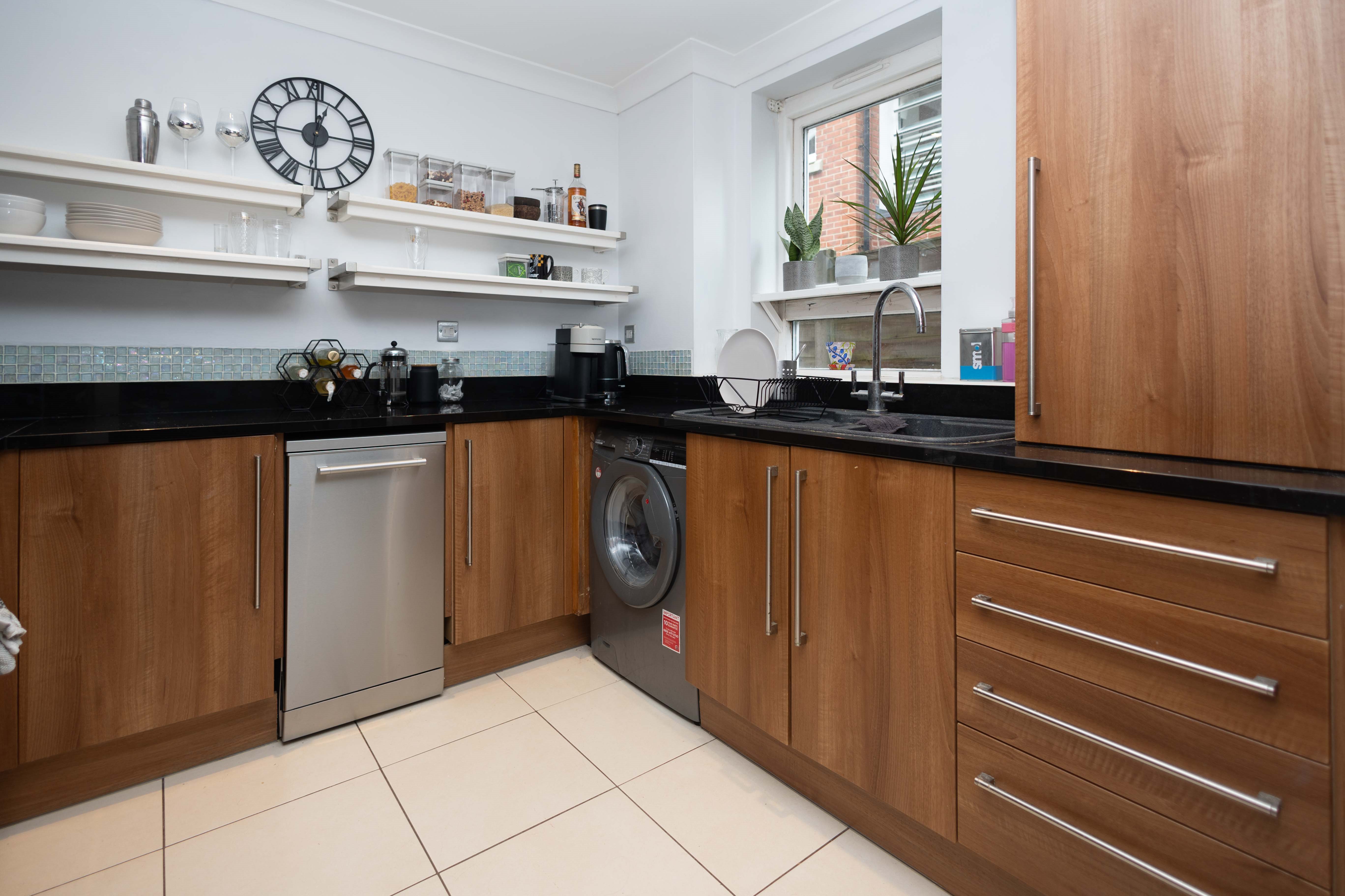2 bed flat to rent in Wimborne Road, Bournemouth, BH2  - Property Image 13