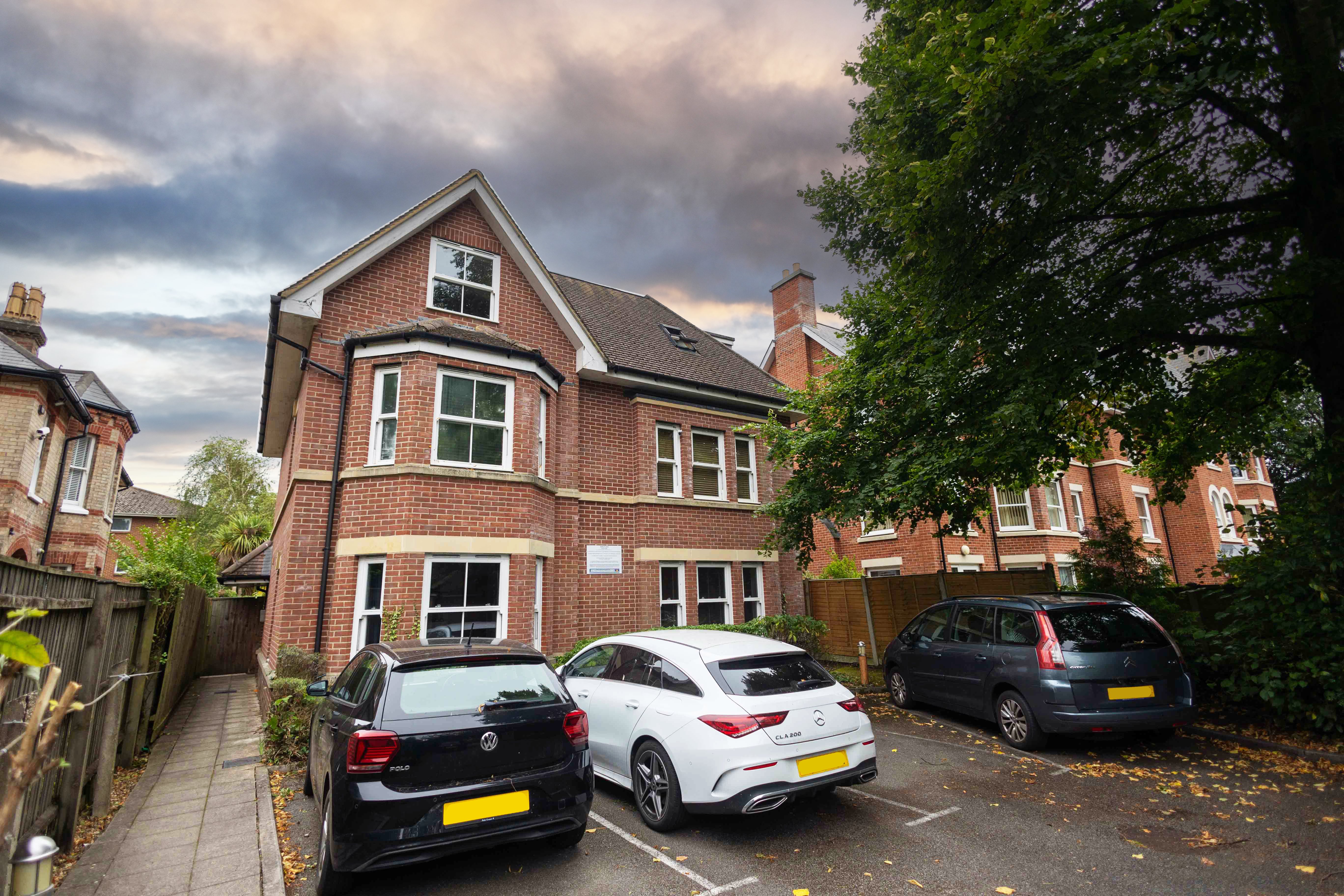 2 bed flat to rent in Wimborne Road, Bournemouth, BH2