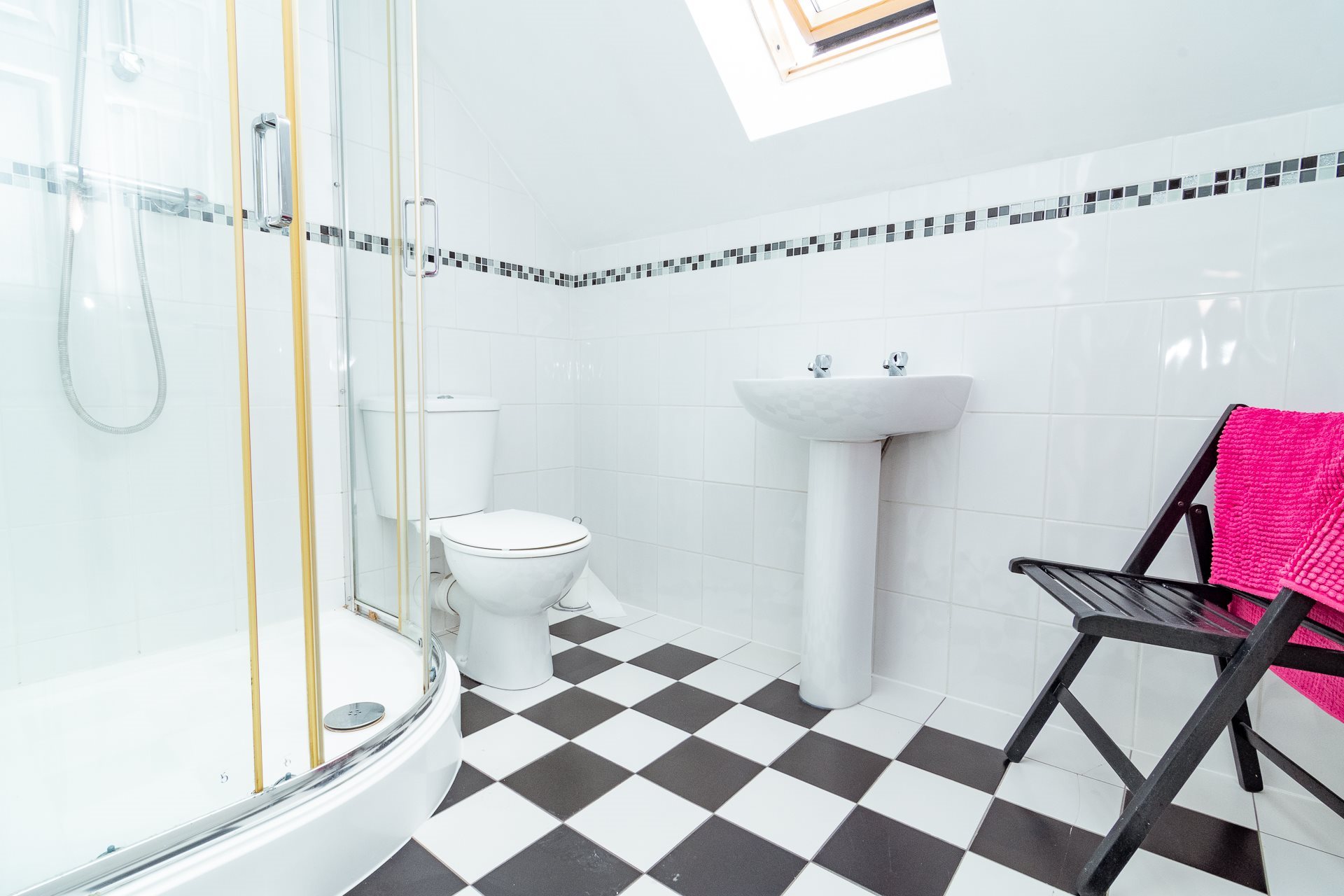 1 bed house / flat share to rent in Richards Close, Bournemouth, BH10 12