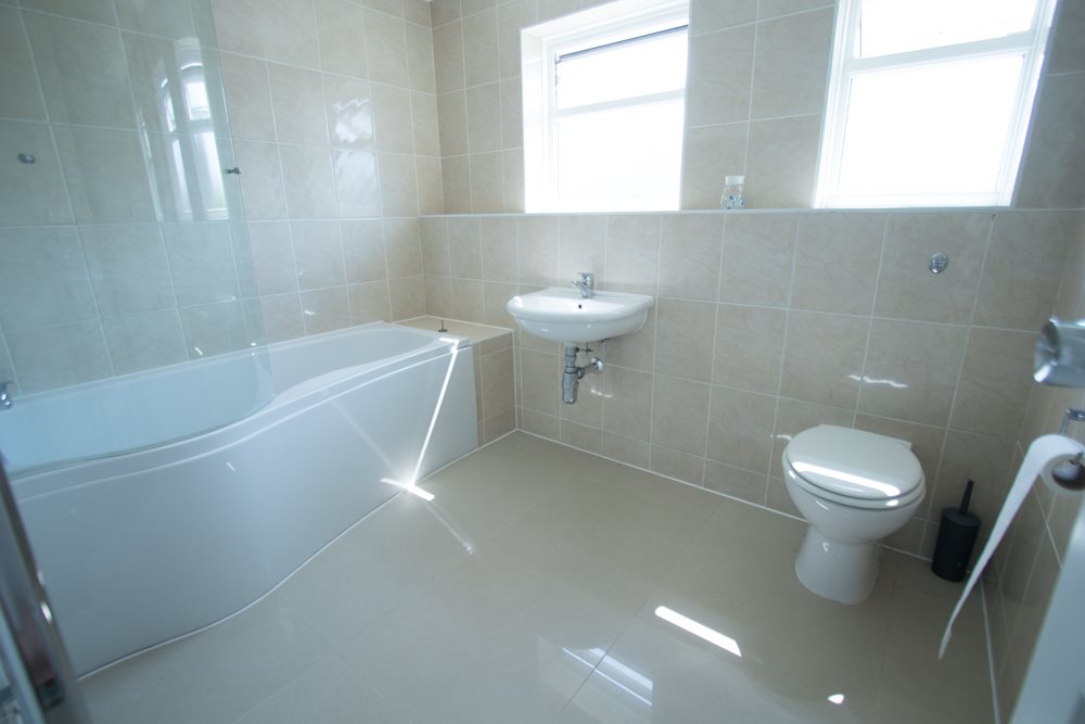 3 bed house to rent in Derwent Close, , BH9 13