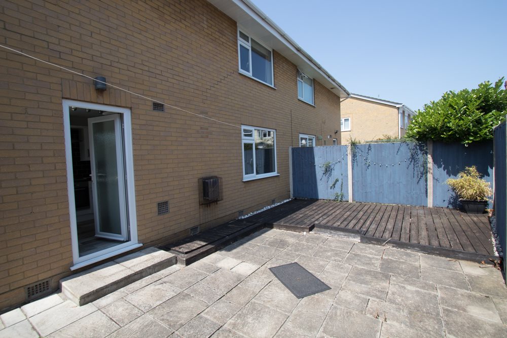 3 bed house to rent in Derwent Close, , BH9 19