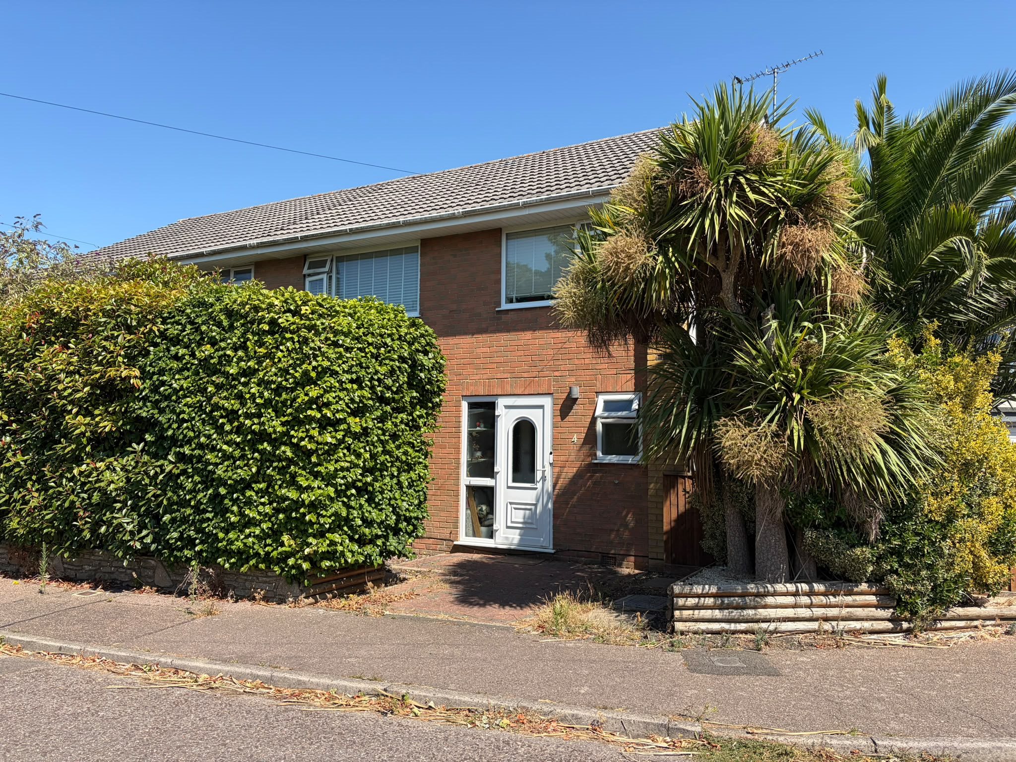 3 bed house to rent in Derwent Close, , BH9