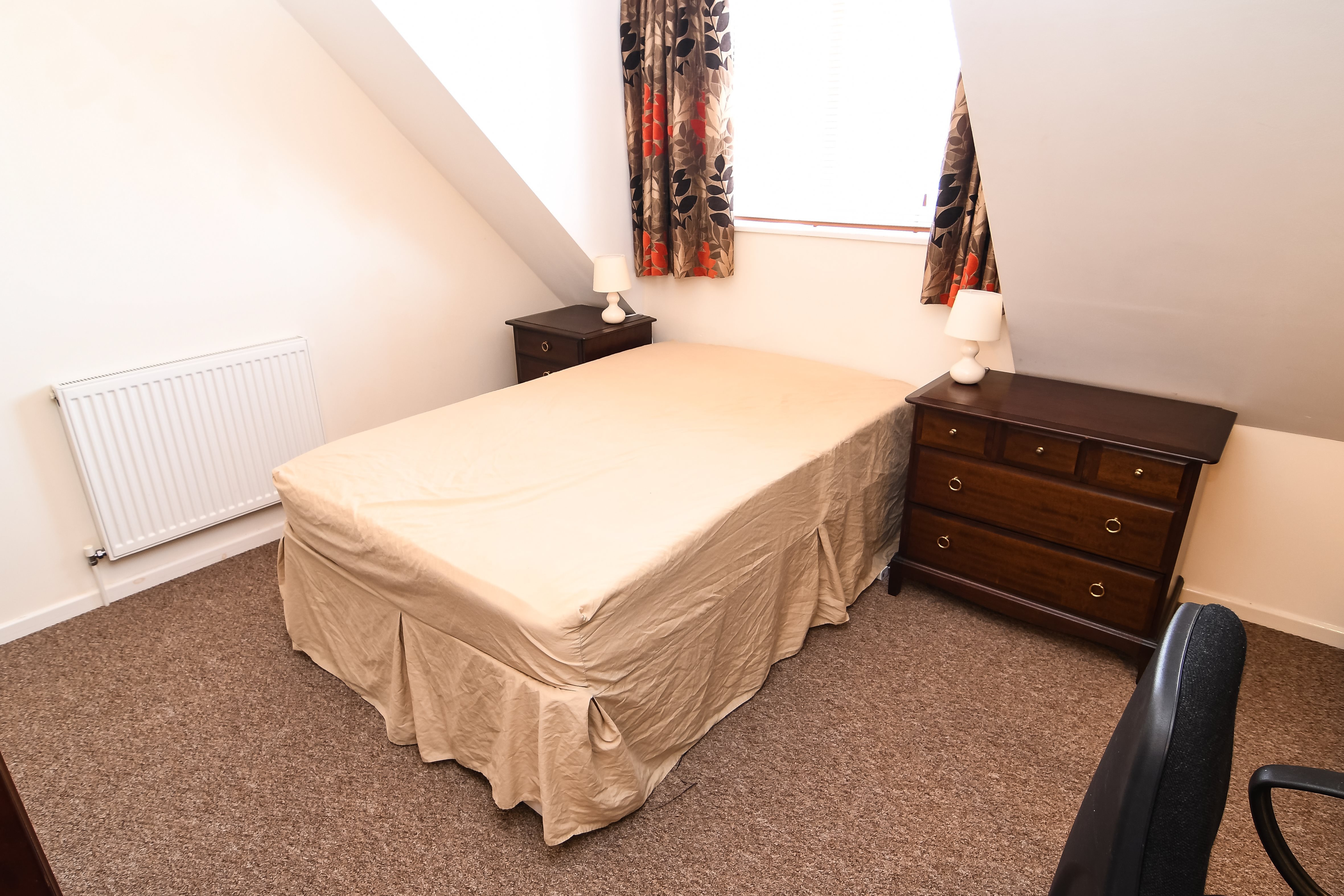 1 bed house / flat share to rent in Churchill Road, Bournemouth, BH1 3