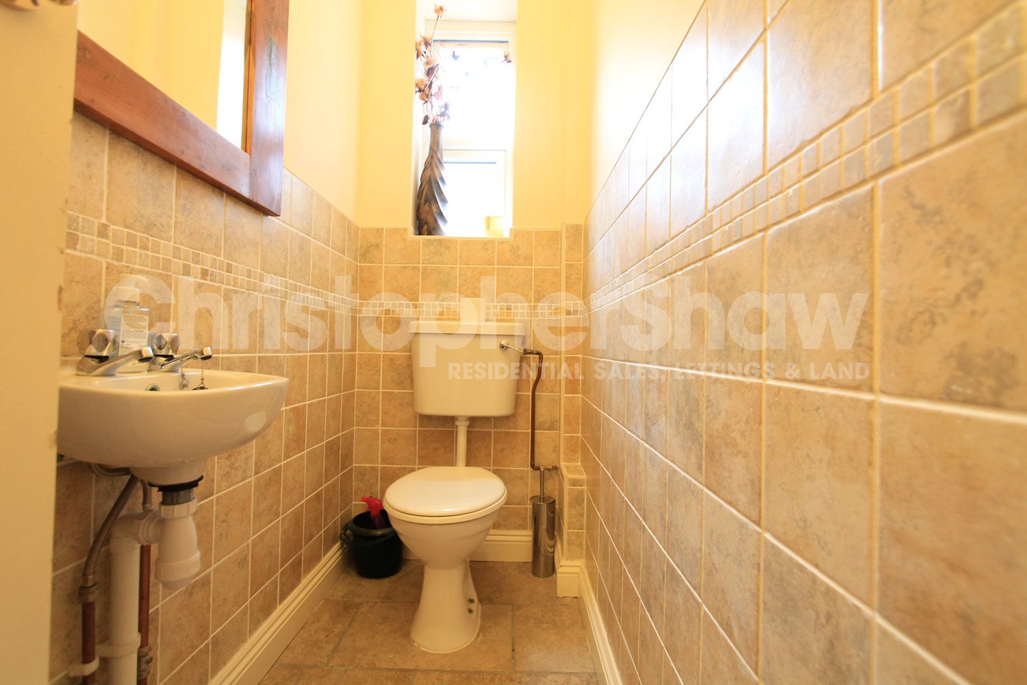 1 bed house / flat share to rent in Churchill Road, Bournemouth, BH1 12
