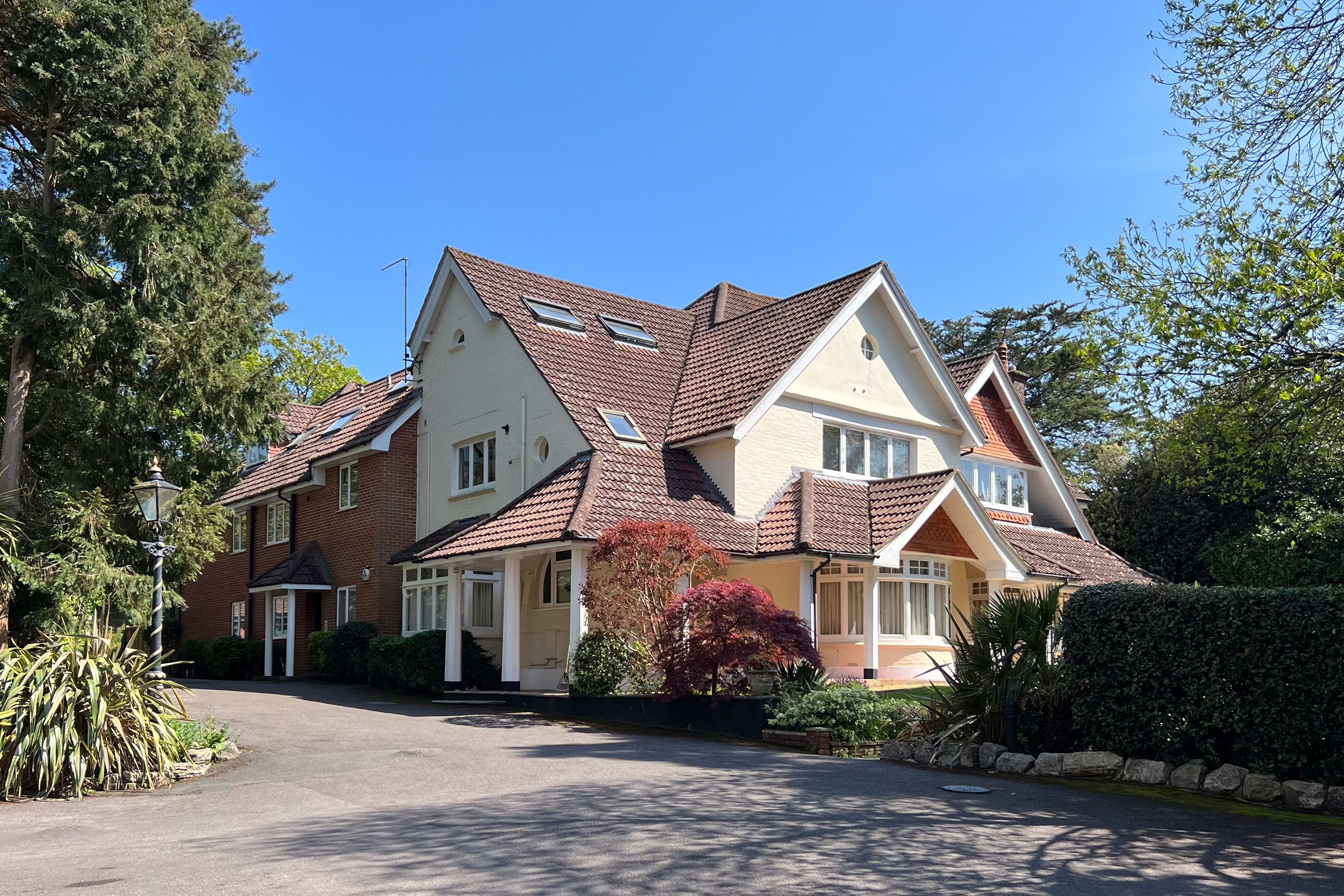2 bed flat to rent in Forest Road, Poole, BH13