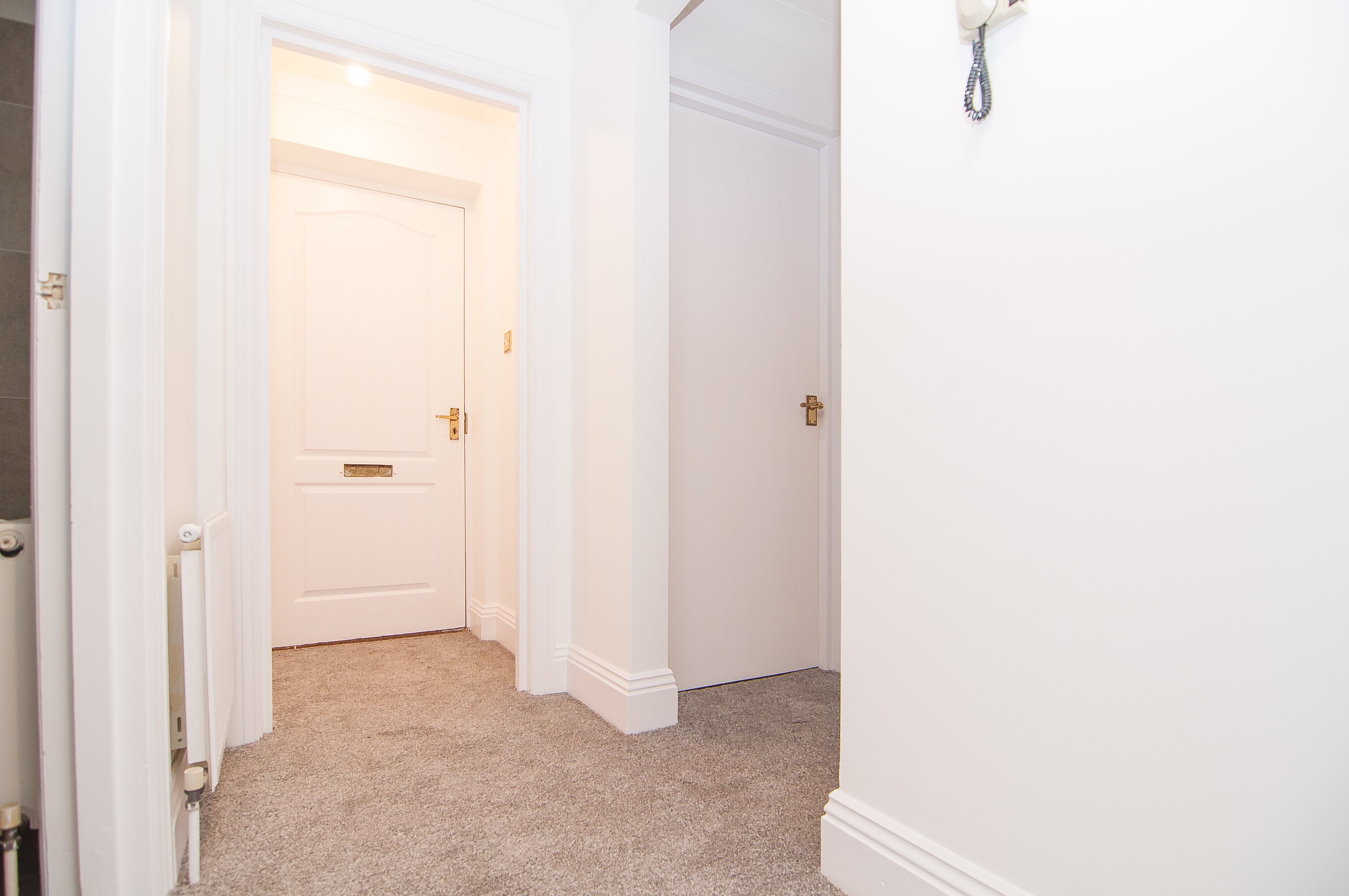 2 bed flat to rent in Forest Road, Poole, BH13 7