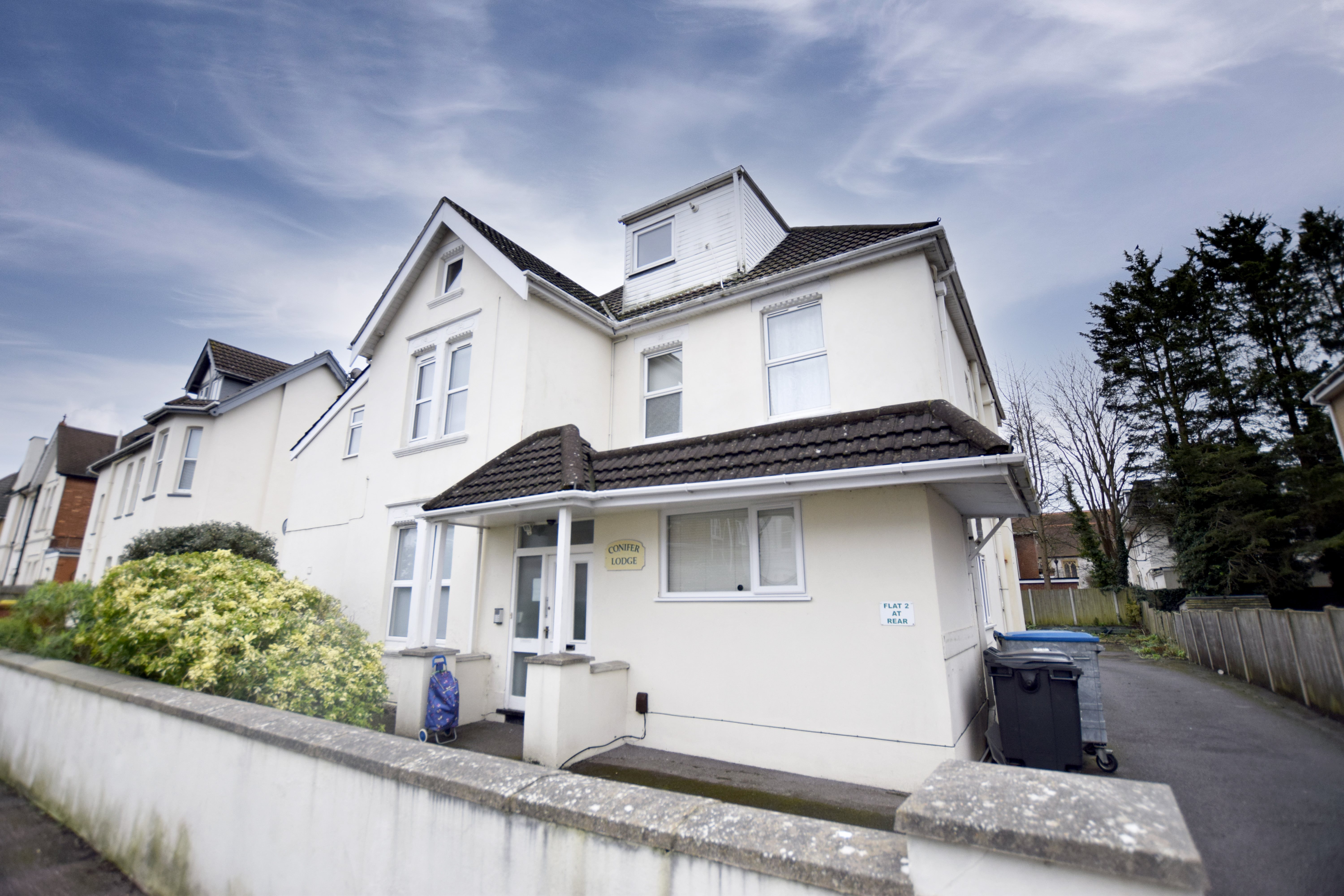 2 bed flat to rent in Westby Road, Bournemouth, BH5  - Property Image 1