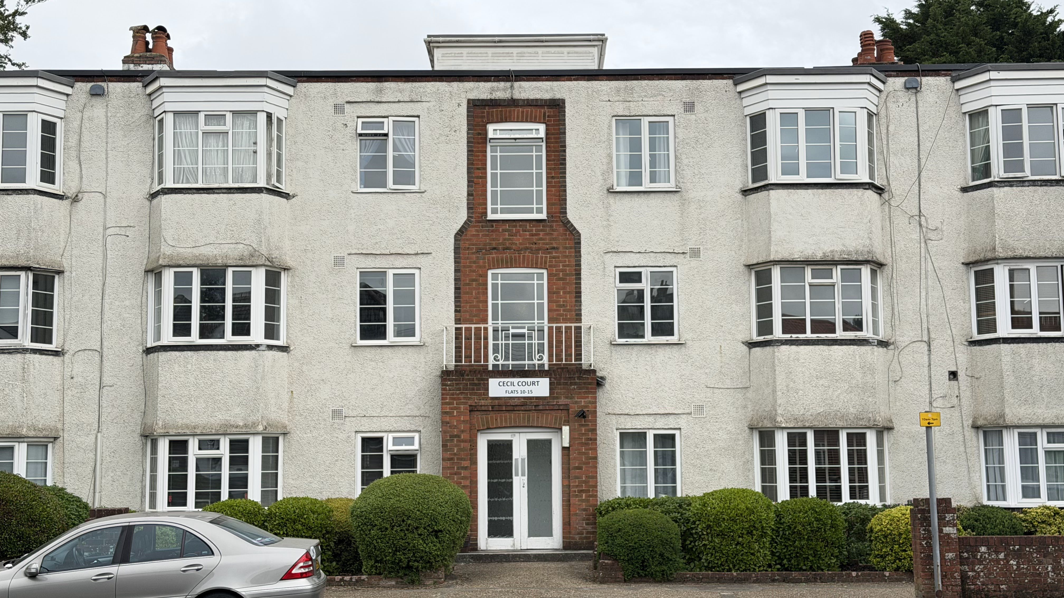 2 bed flat to rent in Charminster Road, Bournemouth, BH8 14