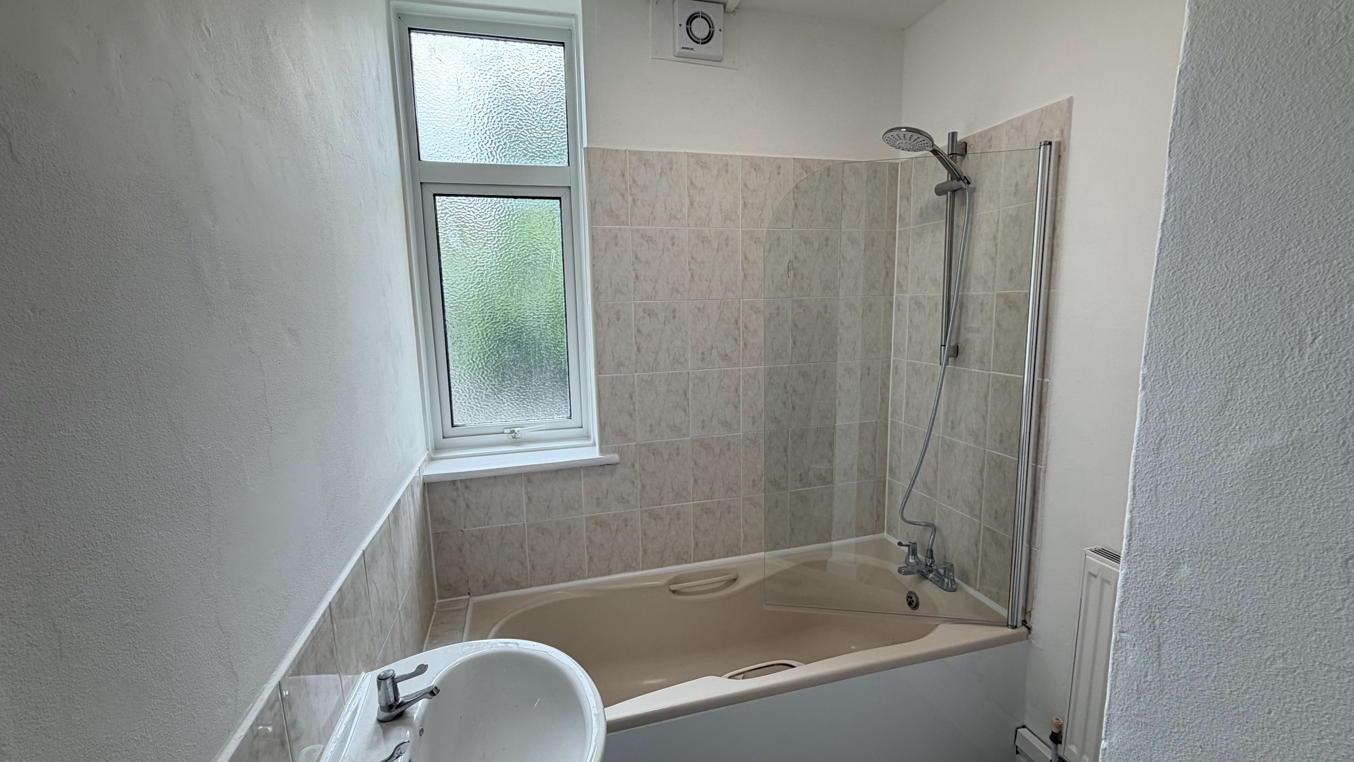 2 bed flat to rent in Charminster Road, Bournemouth, BH8  - Property Image 12