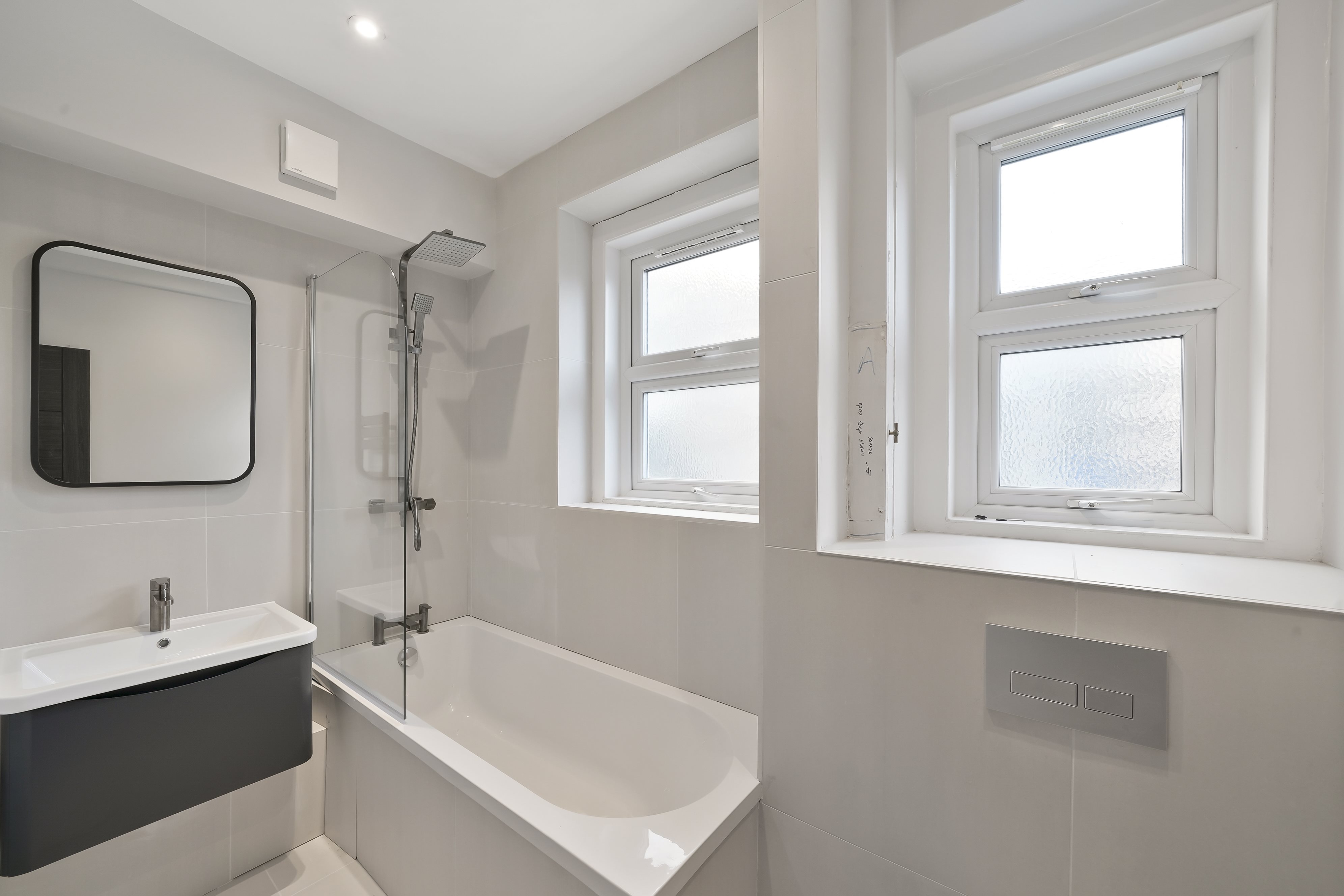 2 bed flat to rent in Richmond Hill, Bournemouth  - Property Image 11