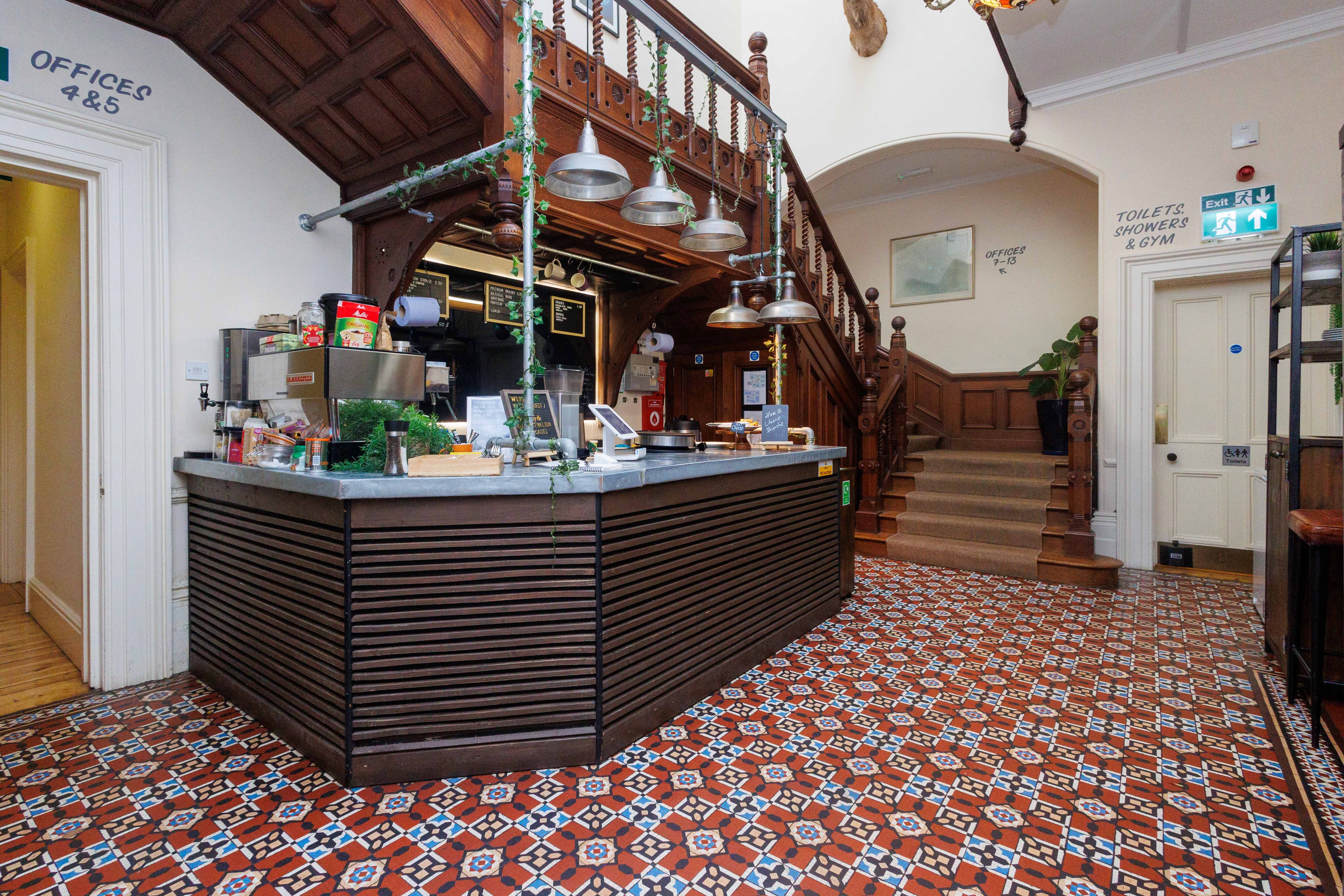 1 bed to rent in Walton House, Richmond Hill 1