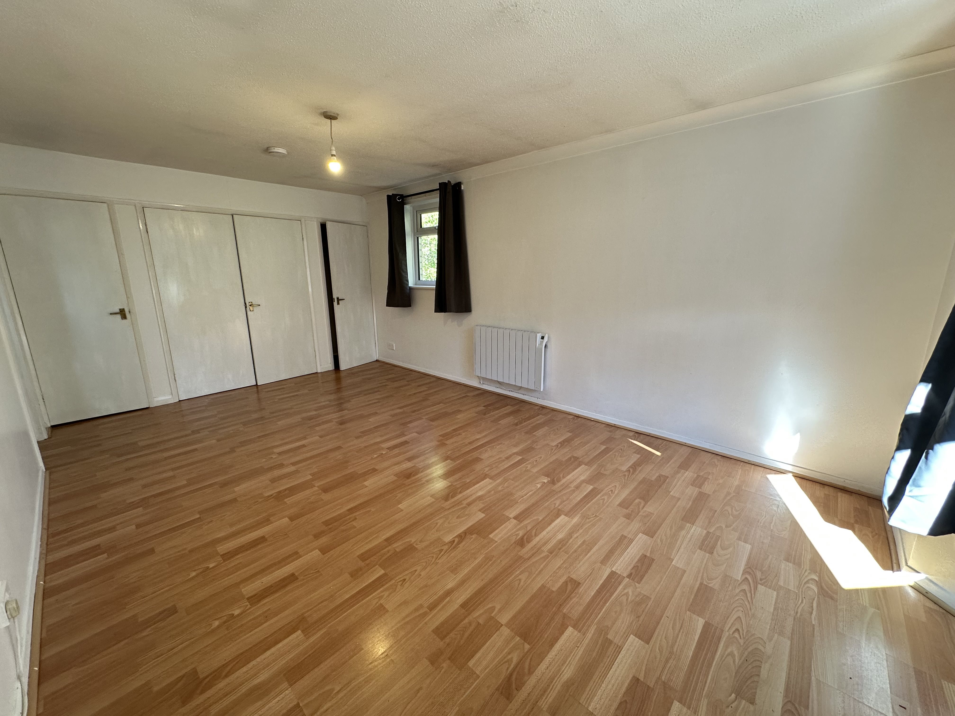 1 bed flat to rent in Manor Road, , BH1 1