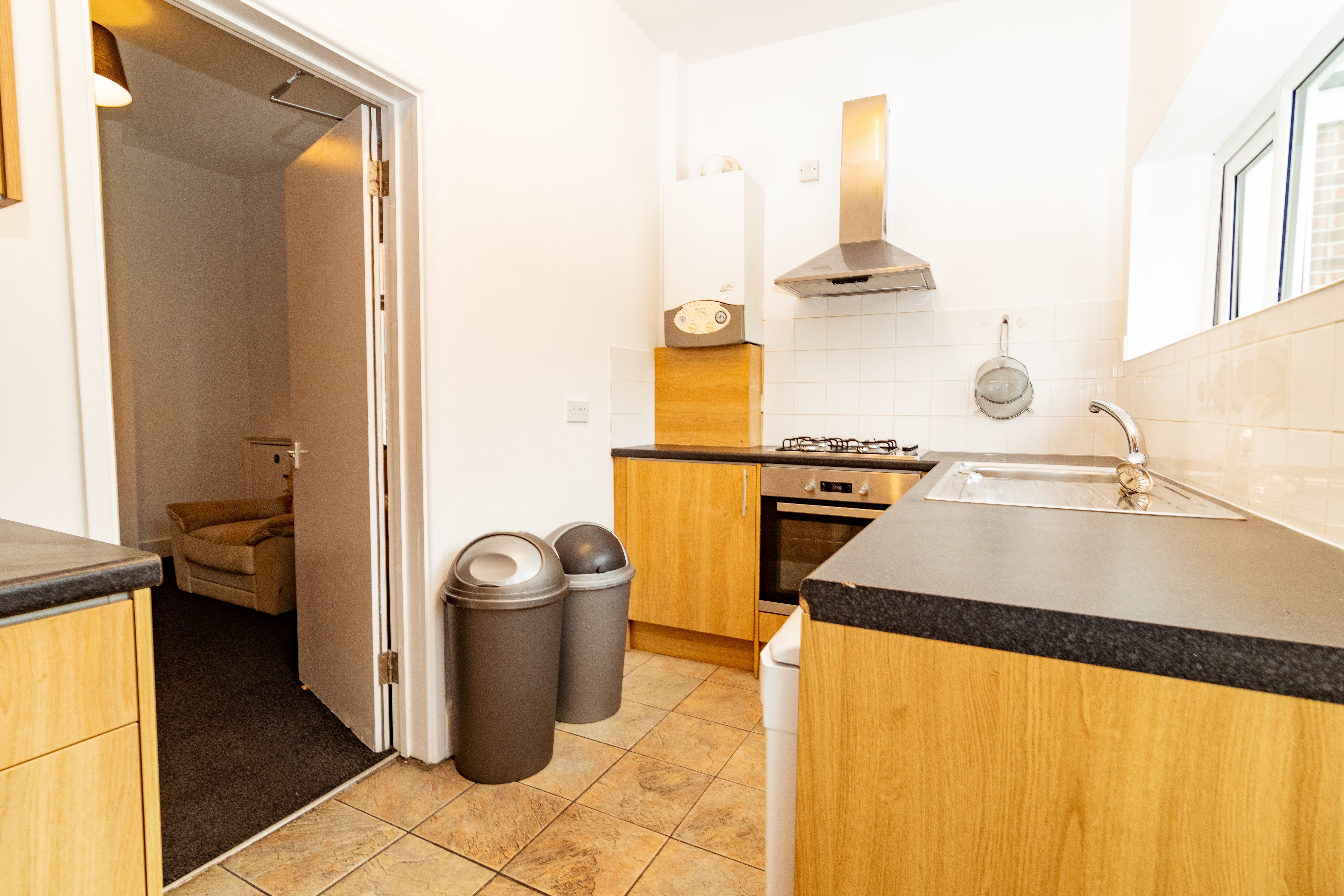 6 bed semi-detached house to rent in Queensland Road, Bournemouth  - Property Image 18