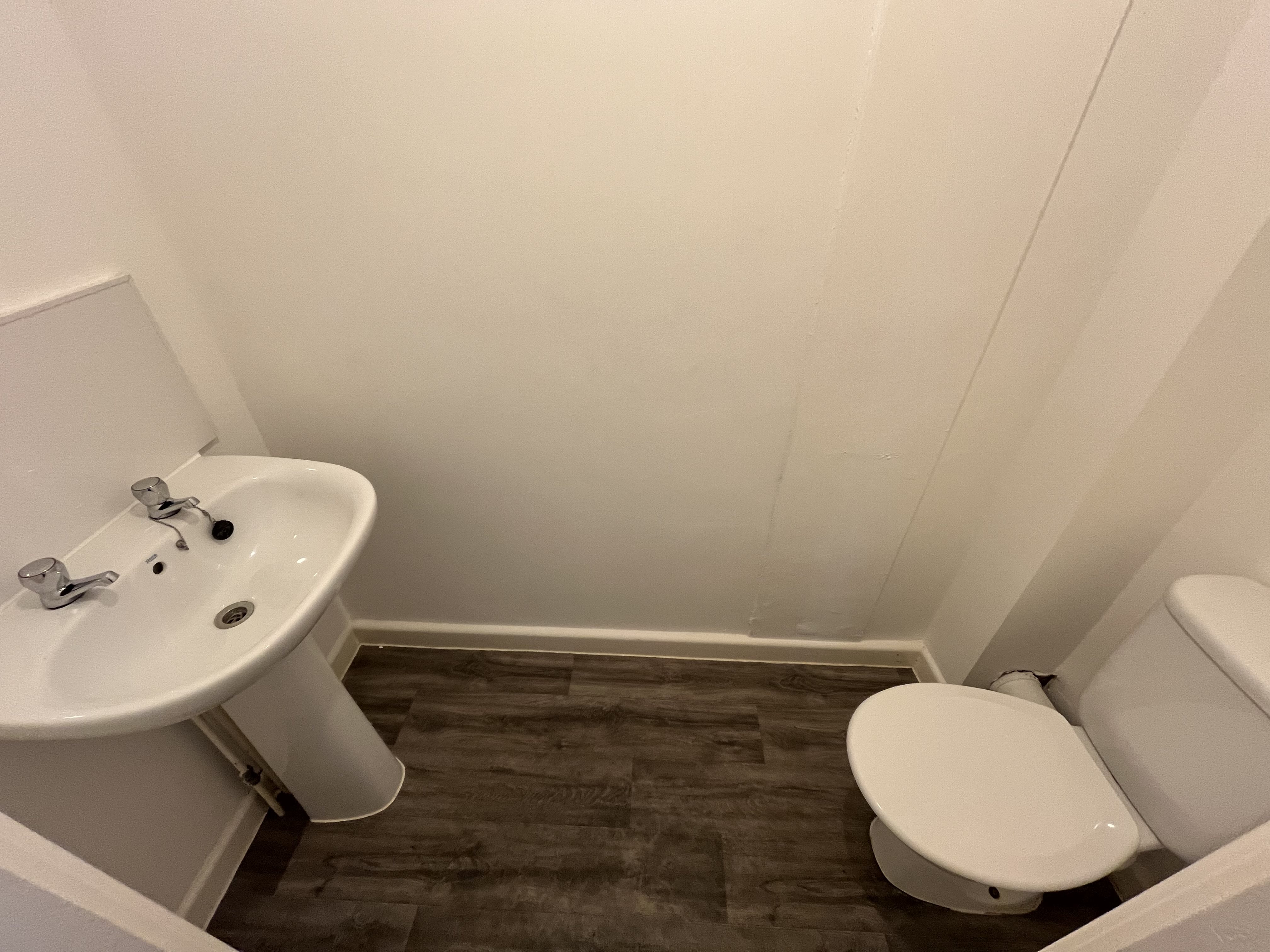 3 bed flat to rent in St Peters Road, Bournemouth  - Property Image 5