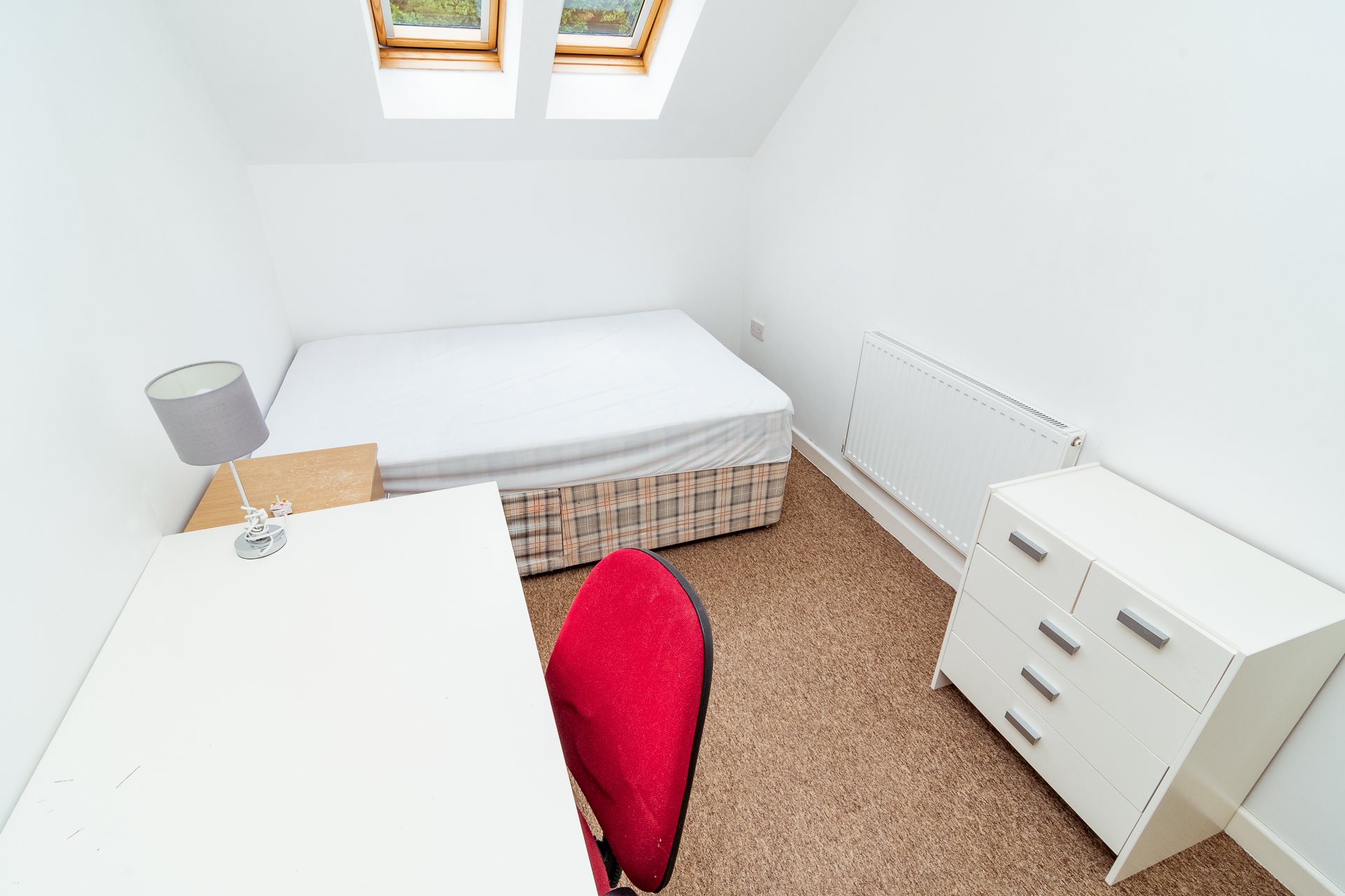 4 bed house to rent in Richards Close, Bournemouth 6