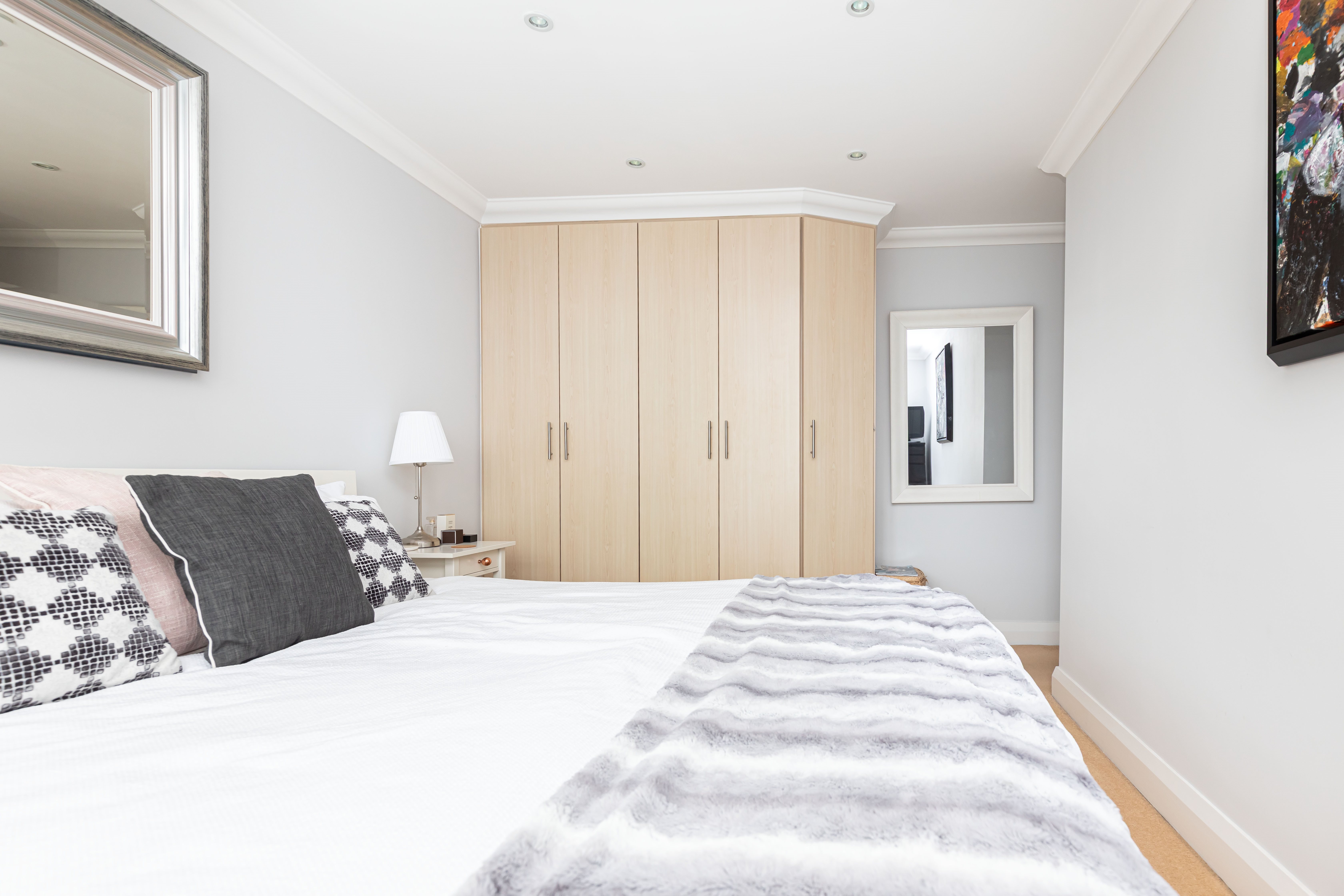 2 bed flat to rent in Sea Road, Bournemouth, BH5 10