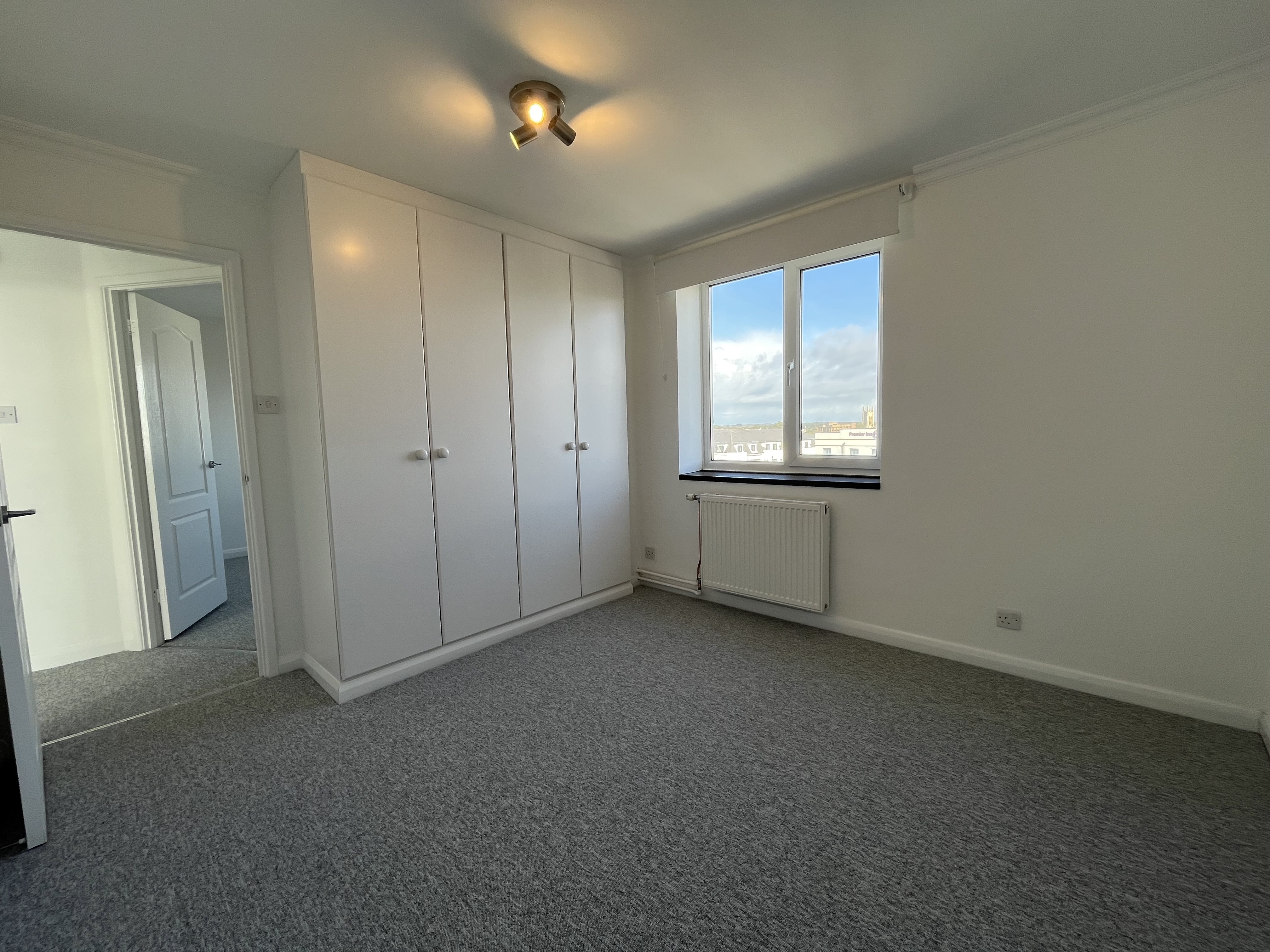 2 bed flat to rent in West Cliff Road, Bournemouth, BH2  - Property Image 9