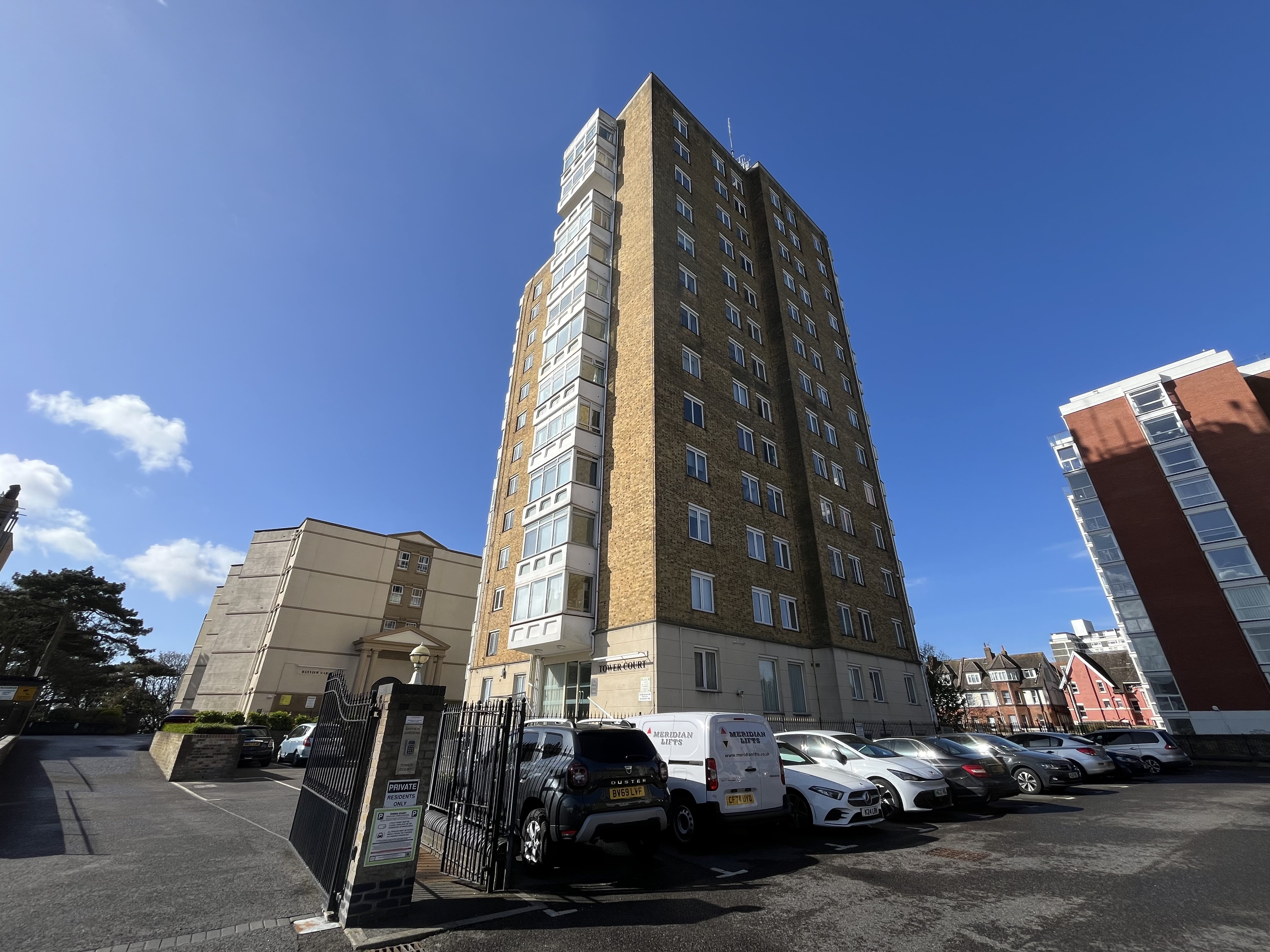 2 bed flat to rent in West Cliff Road, Bournemouth, BH2 - Property Image 1