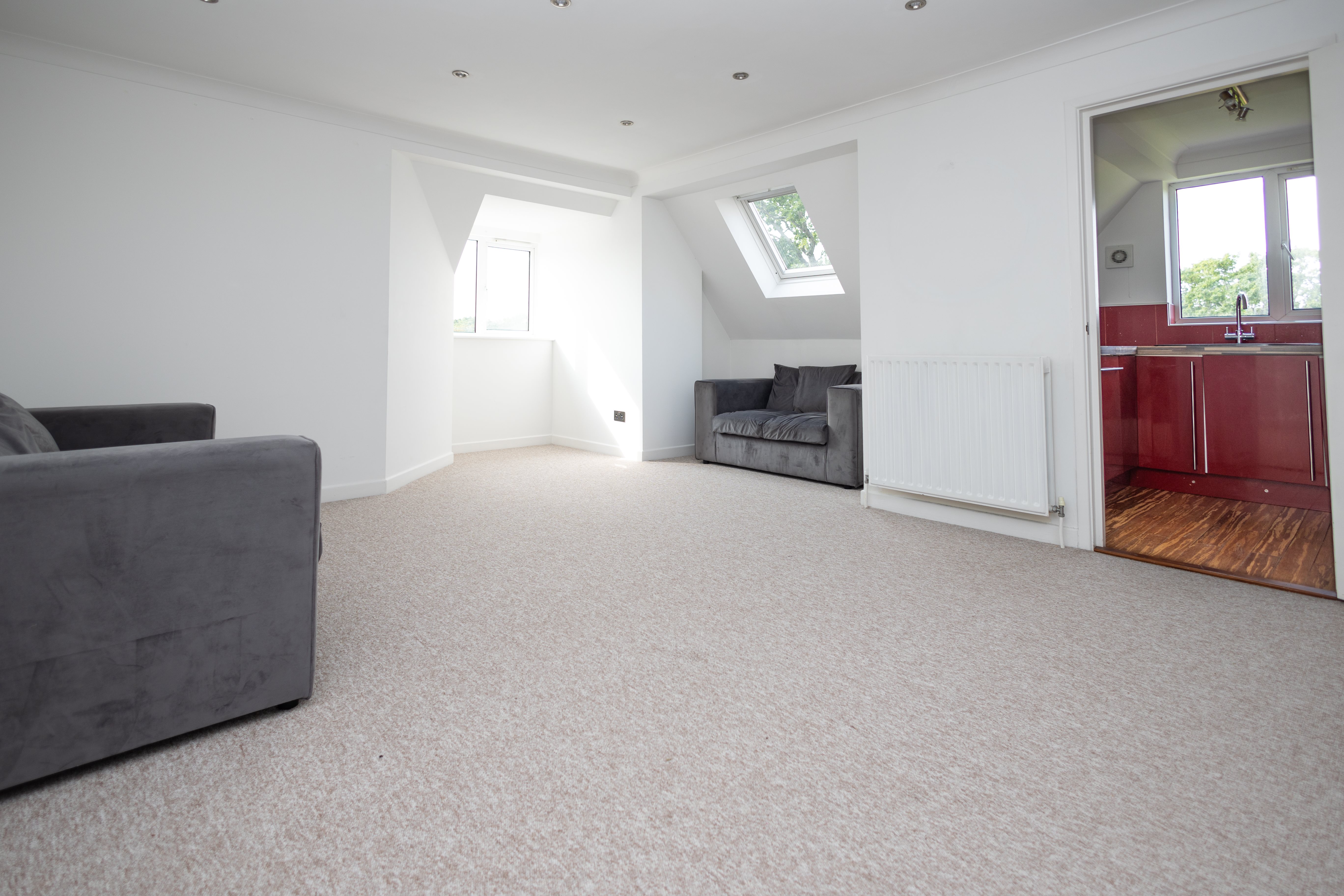 2 bed flat to rent in Danecourt Road, Poole 1