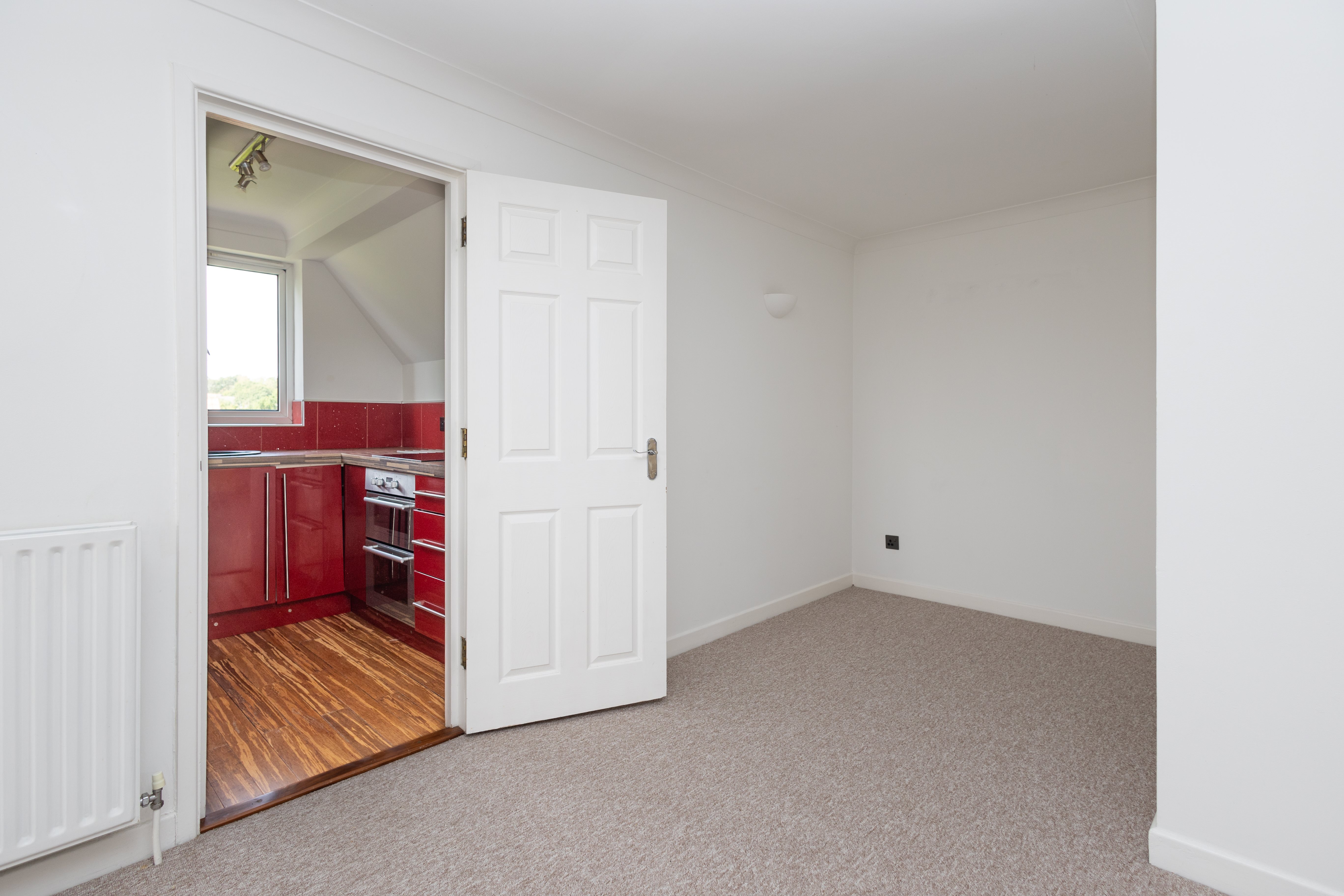 2 bed flat to rent in Danecourt Road, Poole 4