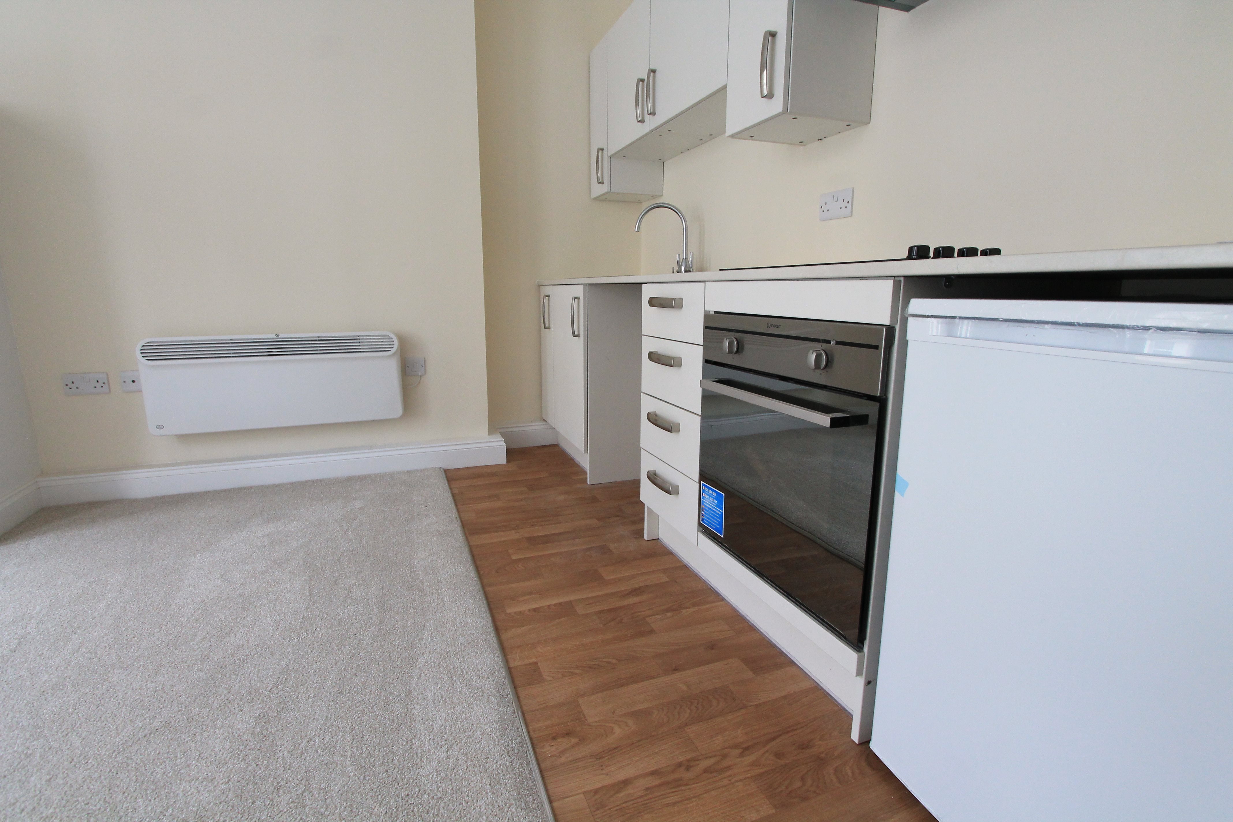 1 bed flat to rent in Verulam Place, Bournemouth  - Property Image 3