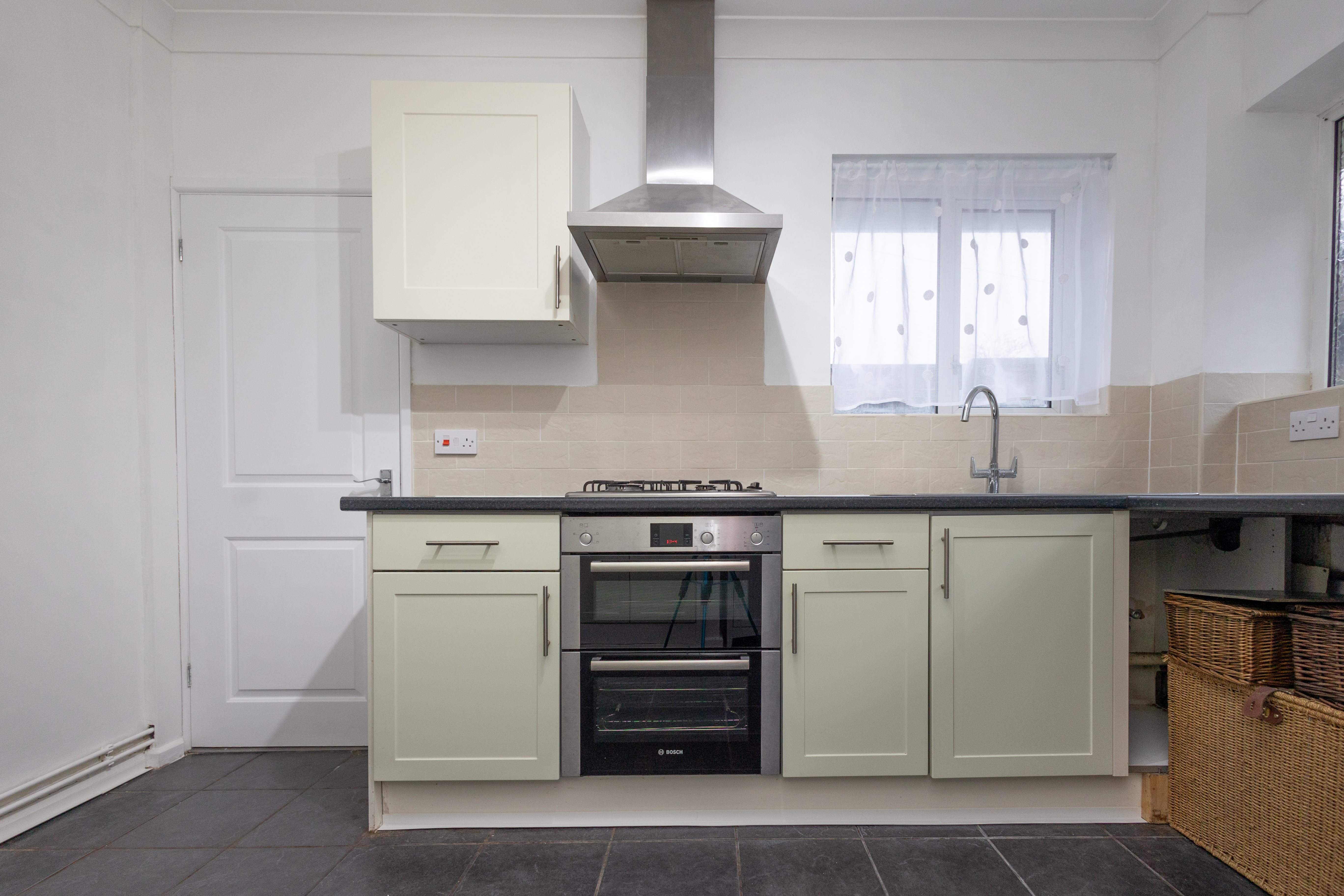 2 bed bungalow to rent in Craigmoor Avenue, Bournemouth 7