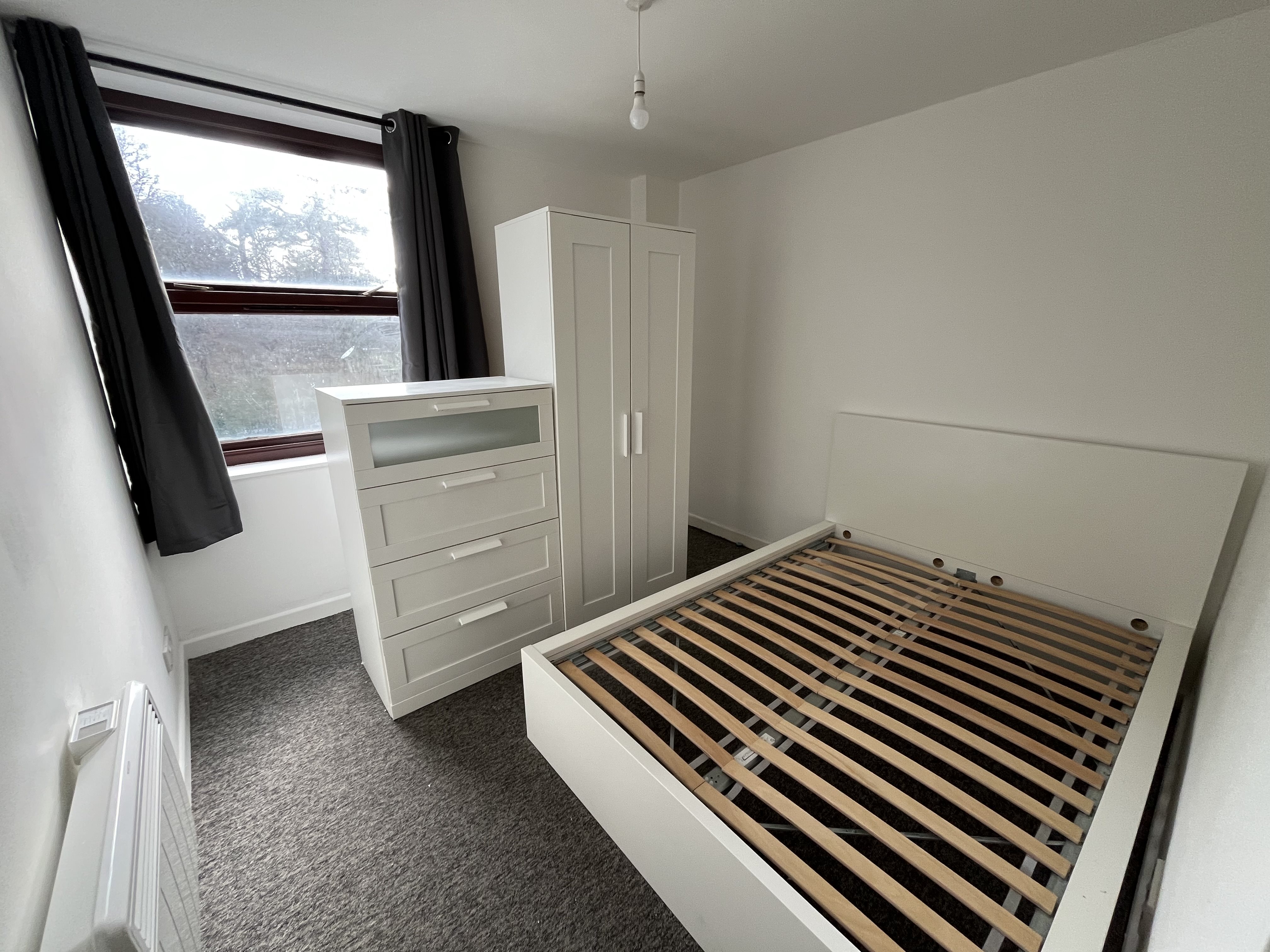 4 bed apartment to rent in St Peters Road 8