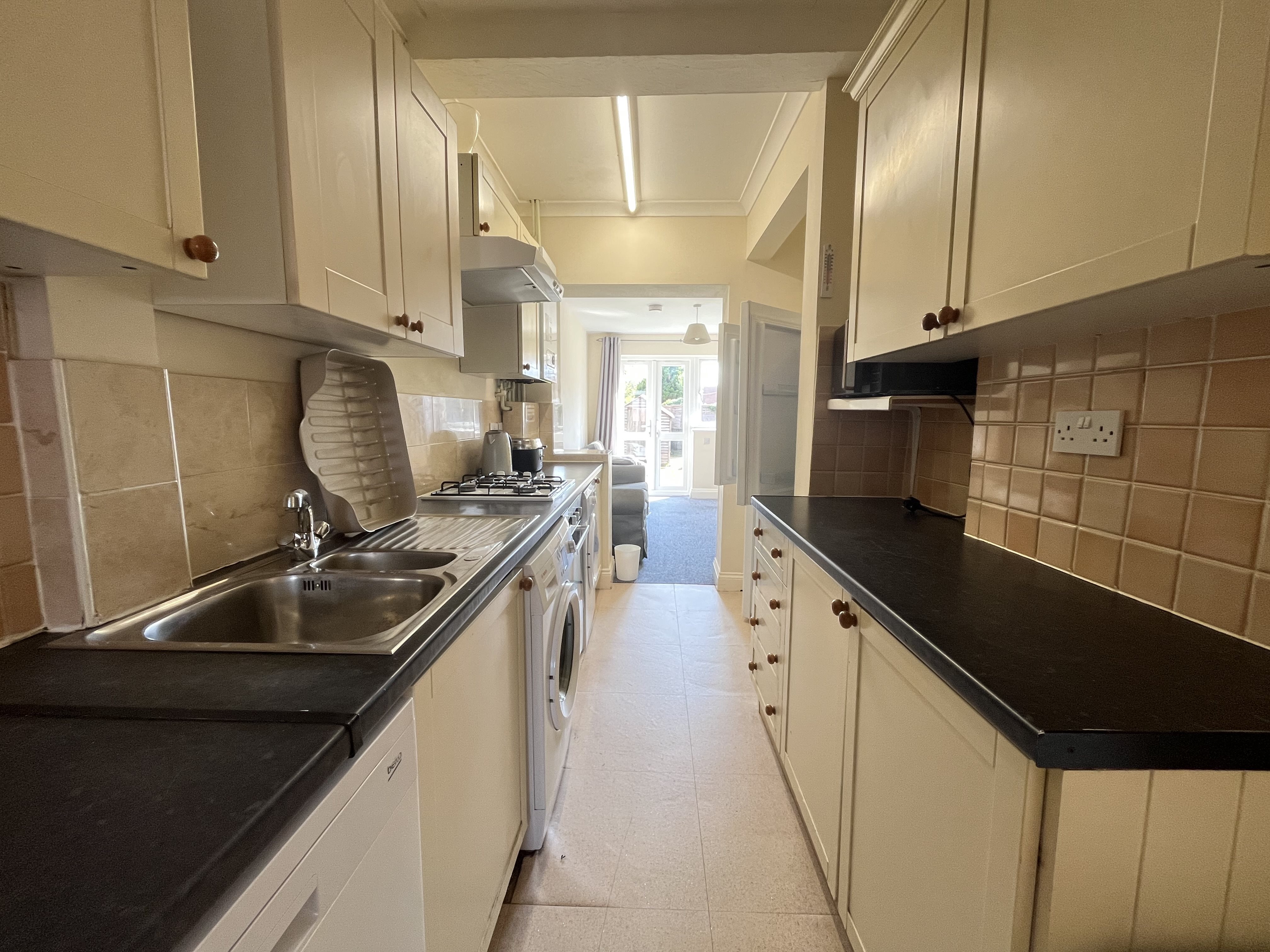 5 bed house to rent in Cardigan Road, Bournemouth  - Property Image 2