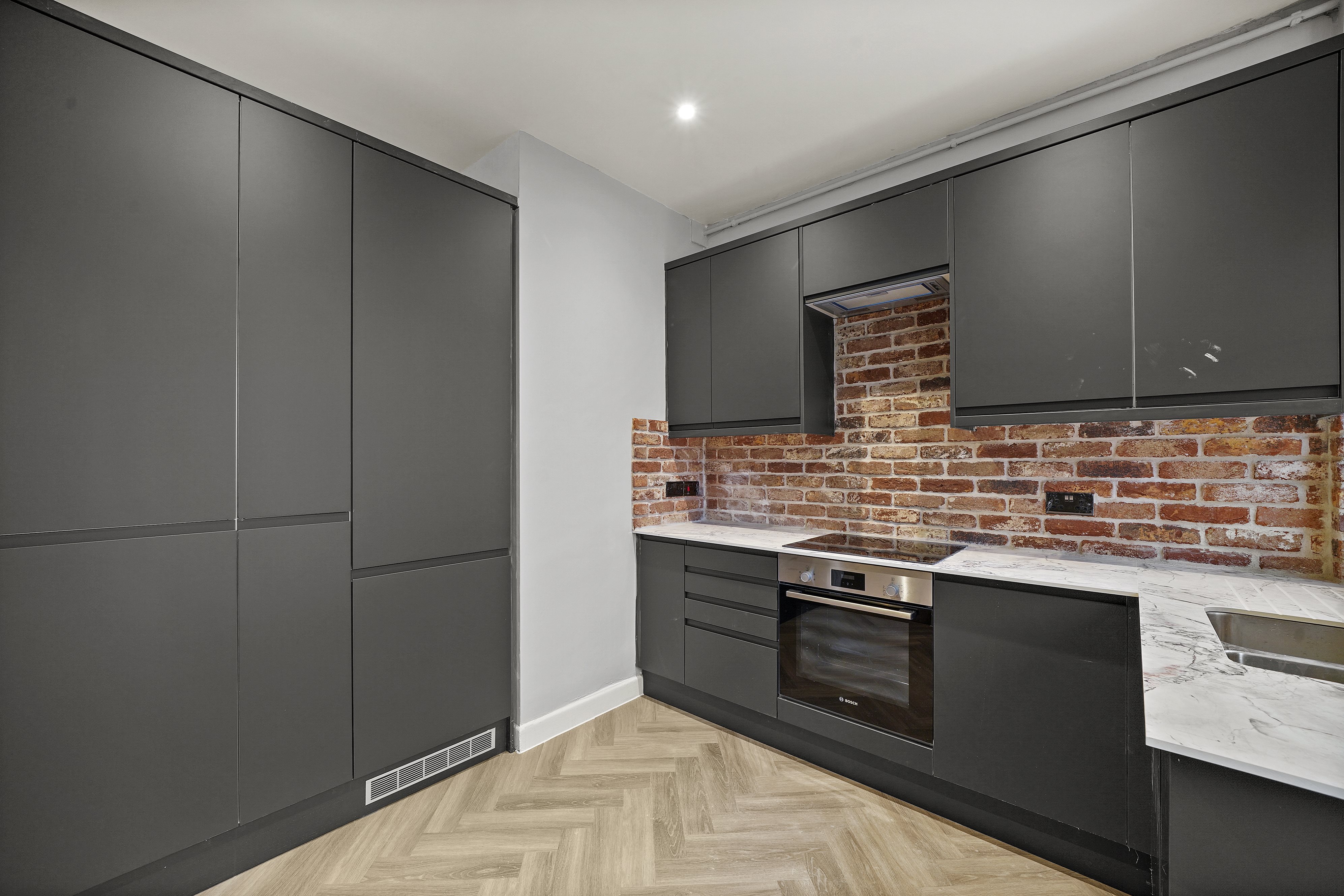 3 bed flat to rent in Richmond Hill, Bournemouth, BH2 - Property Image 1