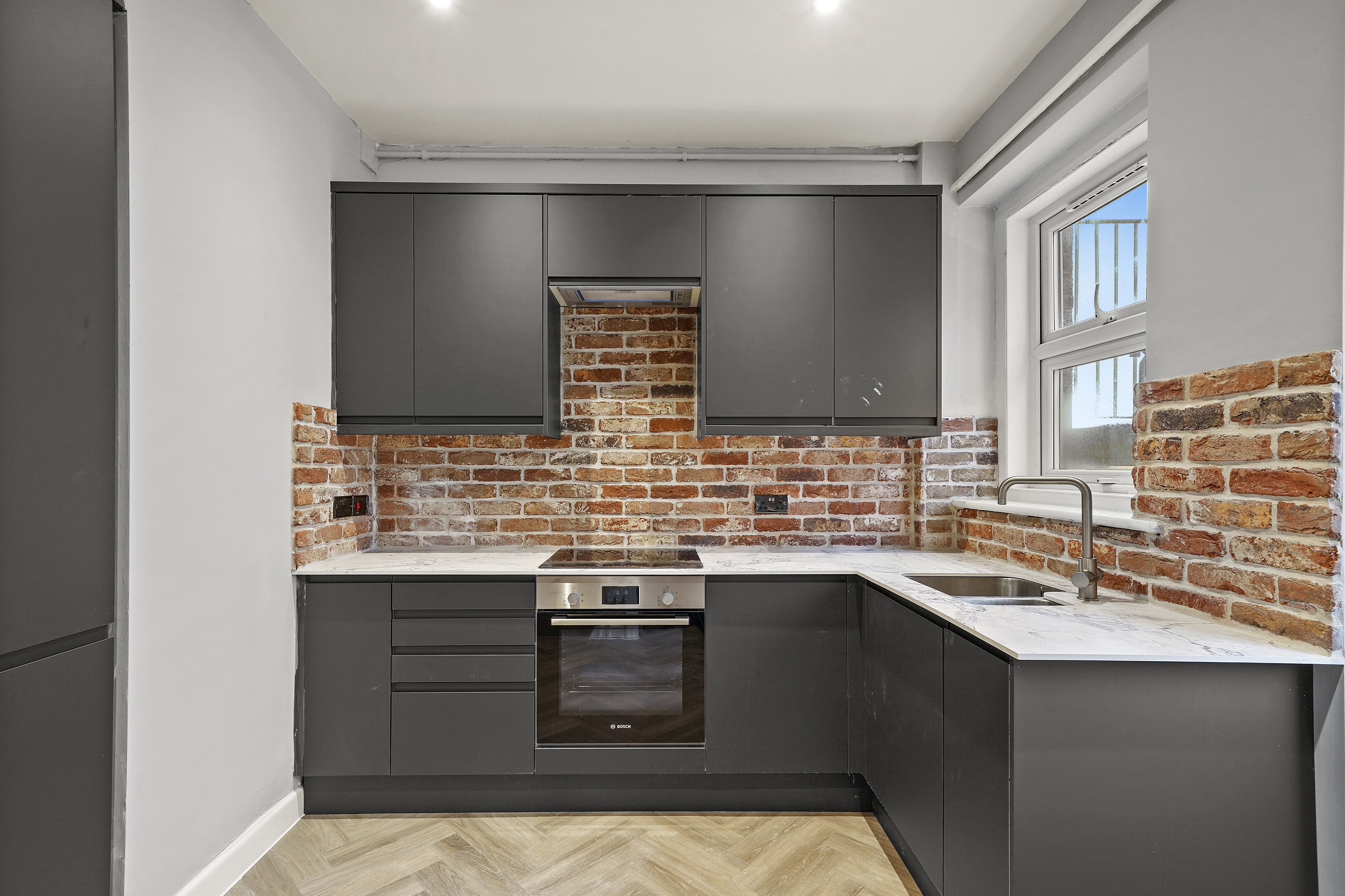 3 bed flat to rent in Richmond Hill, Bournemouth, BH2 1