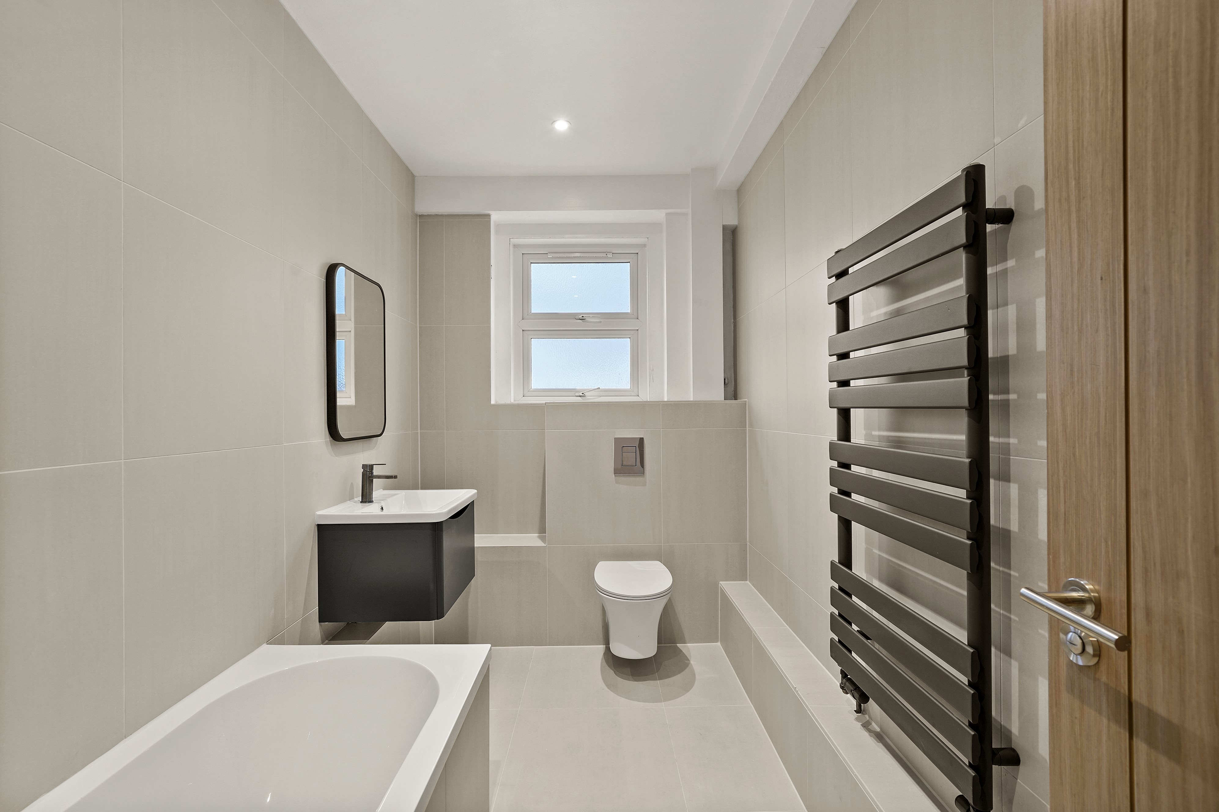 3 bed flat to rent in Richmond Hill, Bournemouth, BH2 16