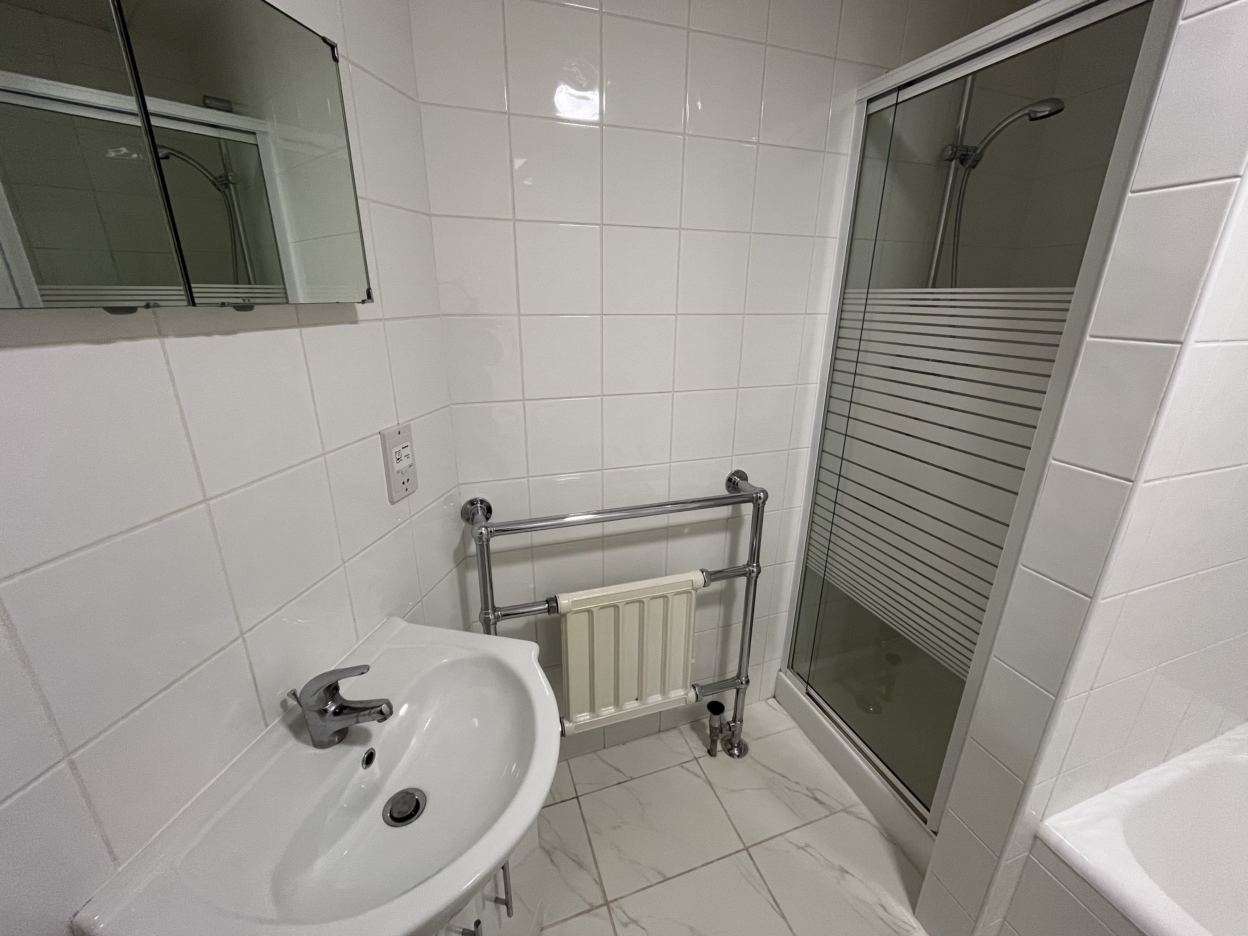 1 bed flat to rent in The Albany, Manor Road, BH1 4