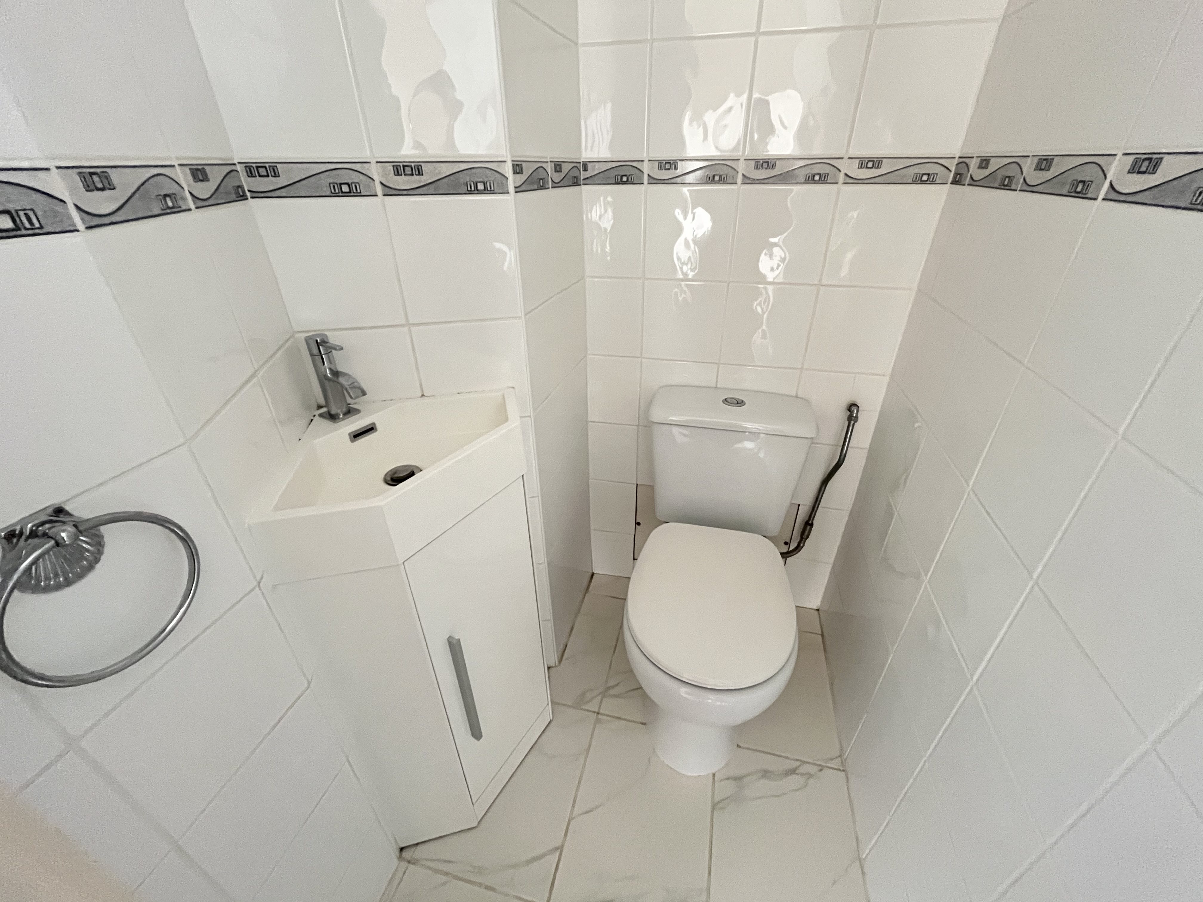 1 bed flat to rent in The Albany, Manor Road, BH1 6