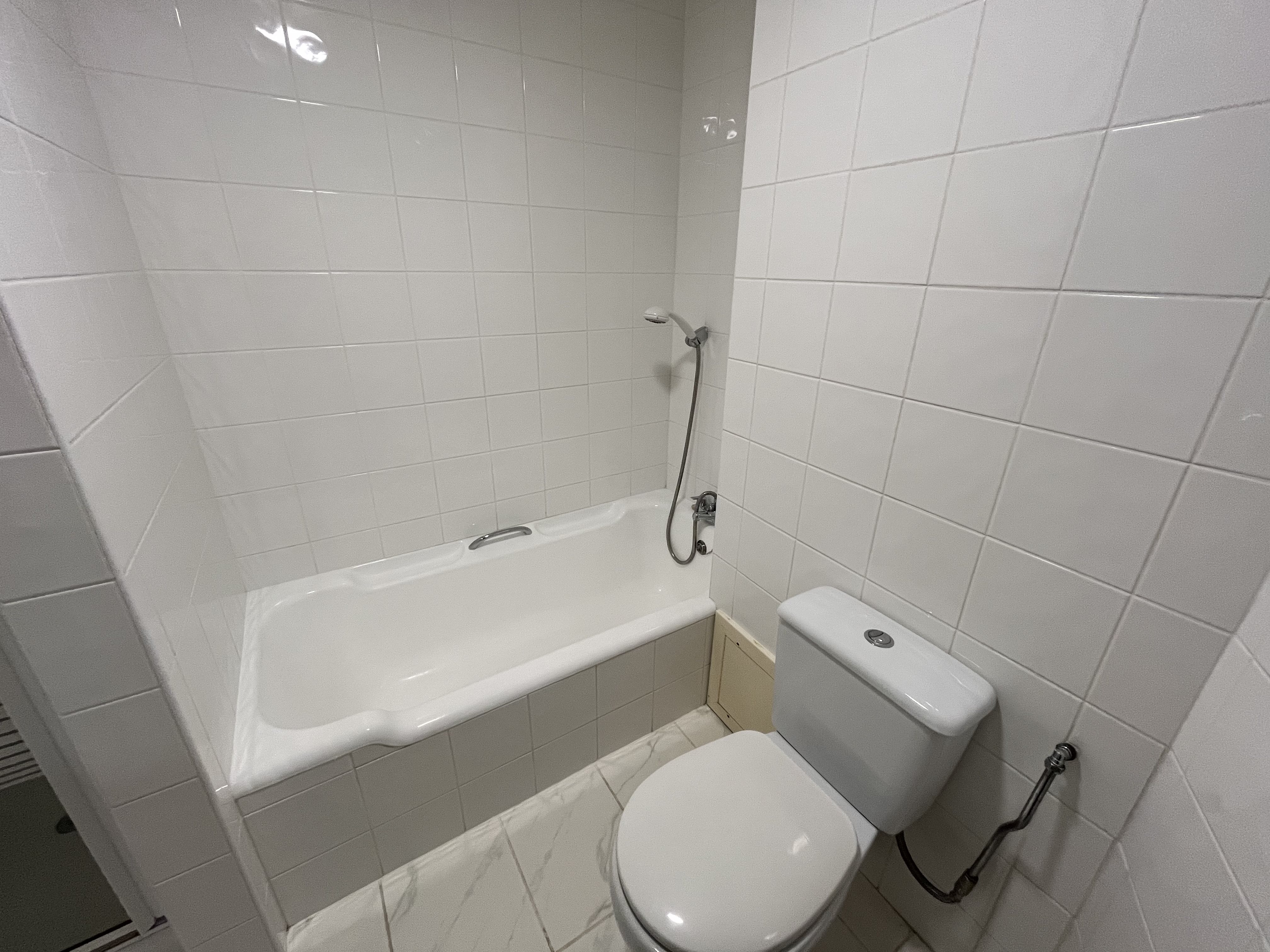 1 bed flat to rent in The Albany, Manor Road, BH1 7