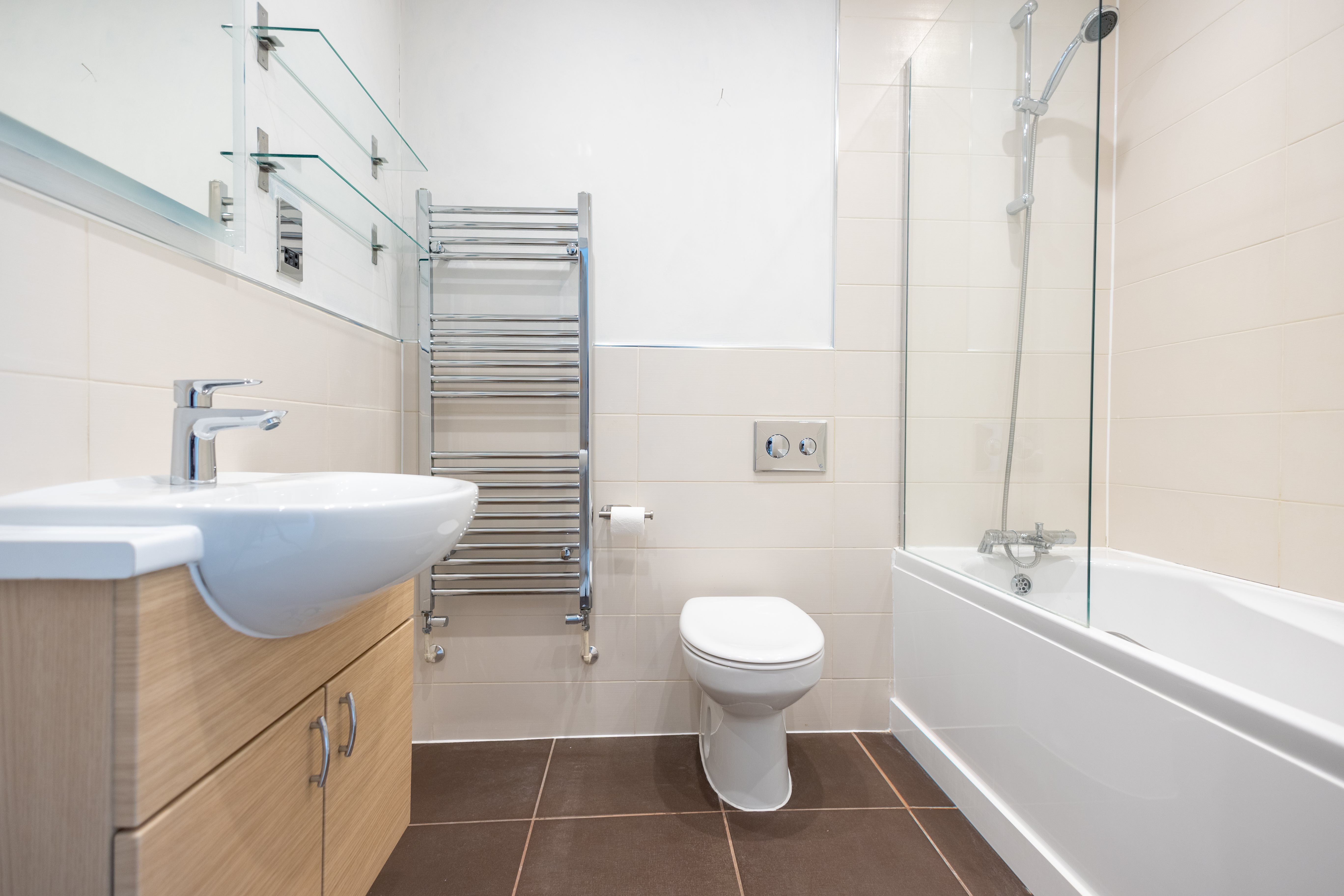 5 bed town house to rent in Birchwood Road, Lower Parkstone, BH14 17