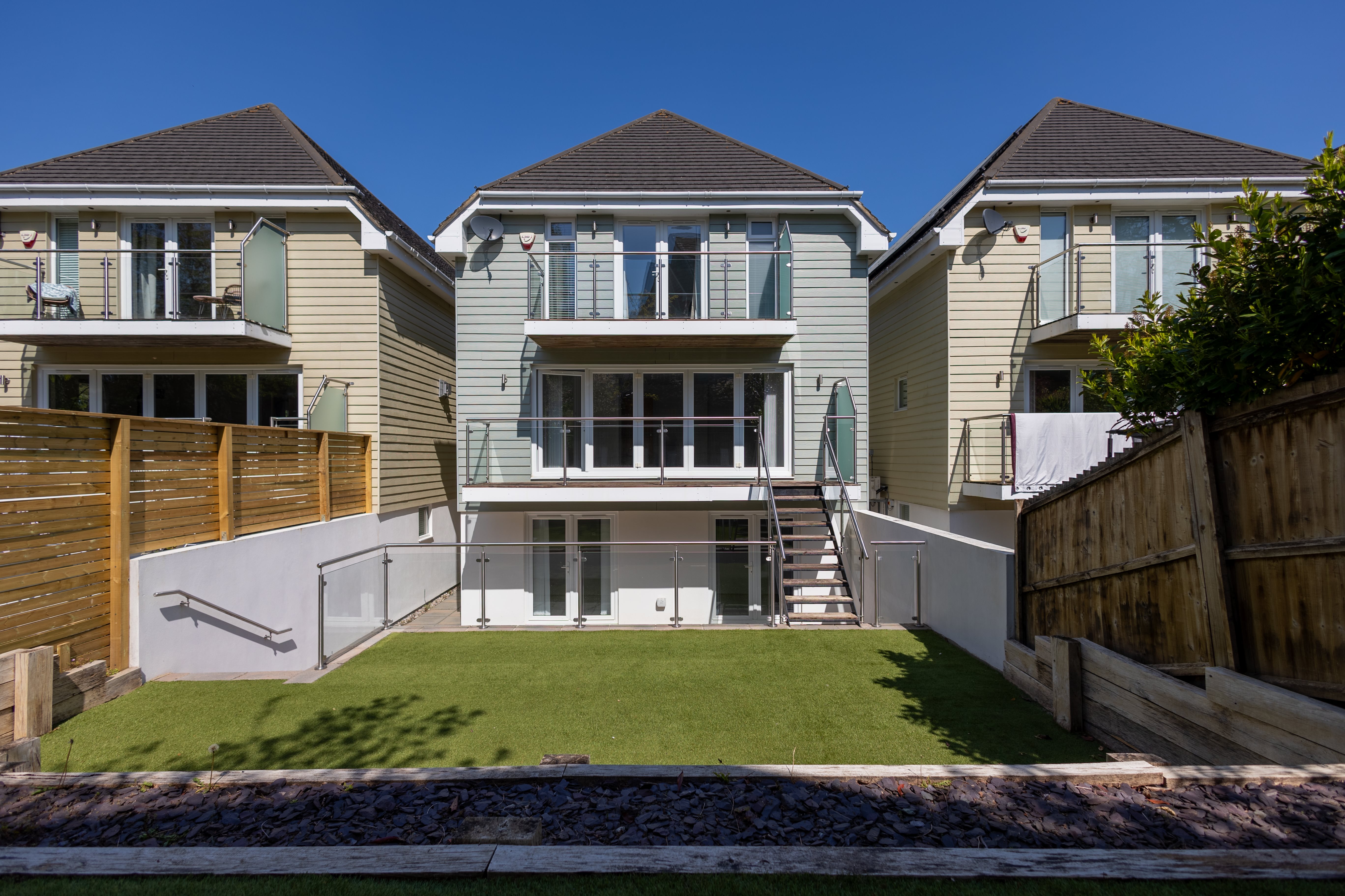 5 bed town house to rent in Birchwood Road, Lower Parkstone, BH14 25