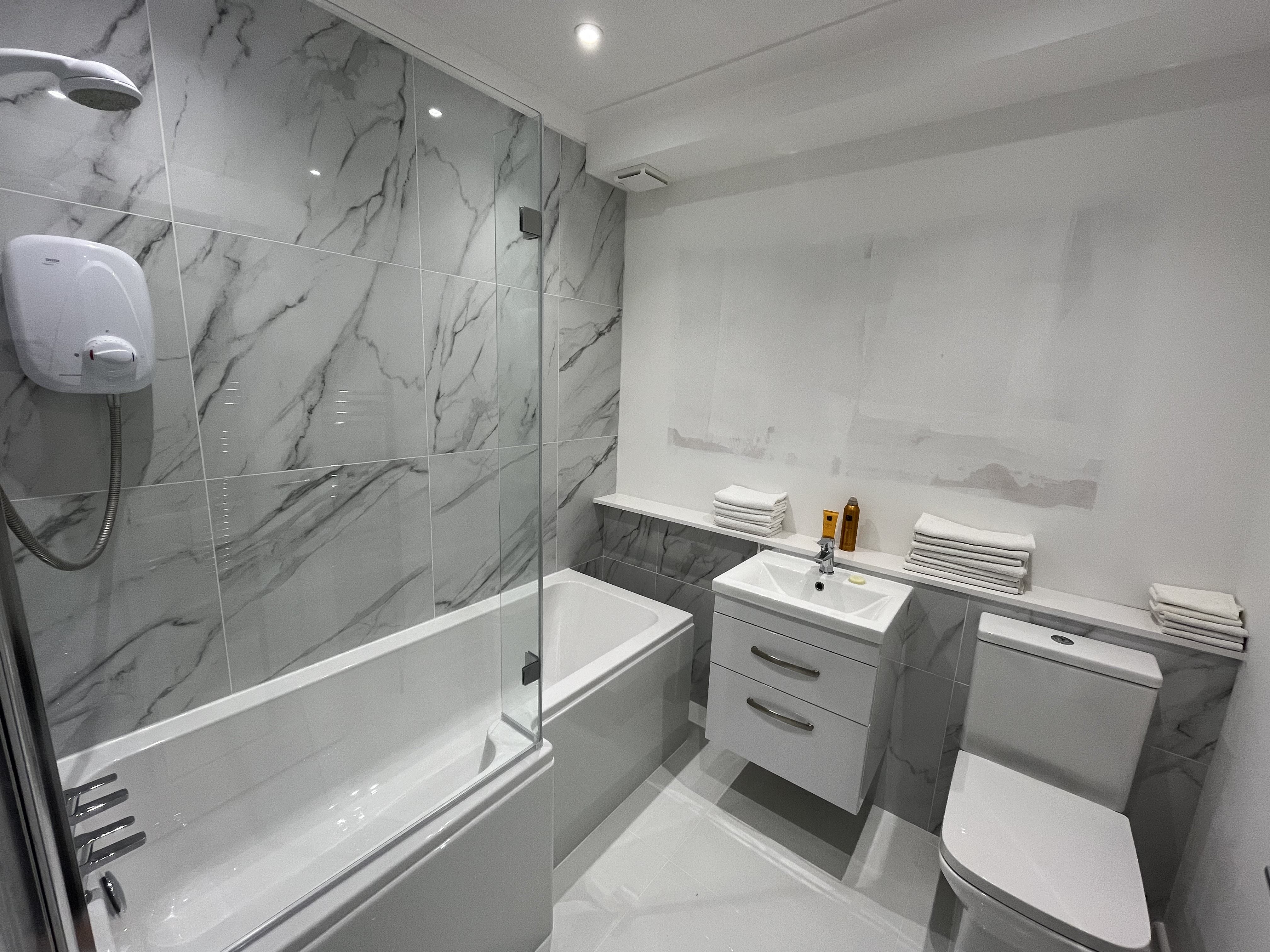 2 bed flat to rent in West Cliff Road, Bournemouth  - Property Image 8