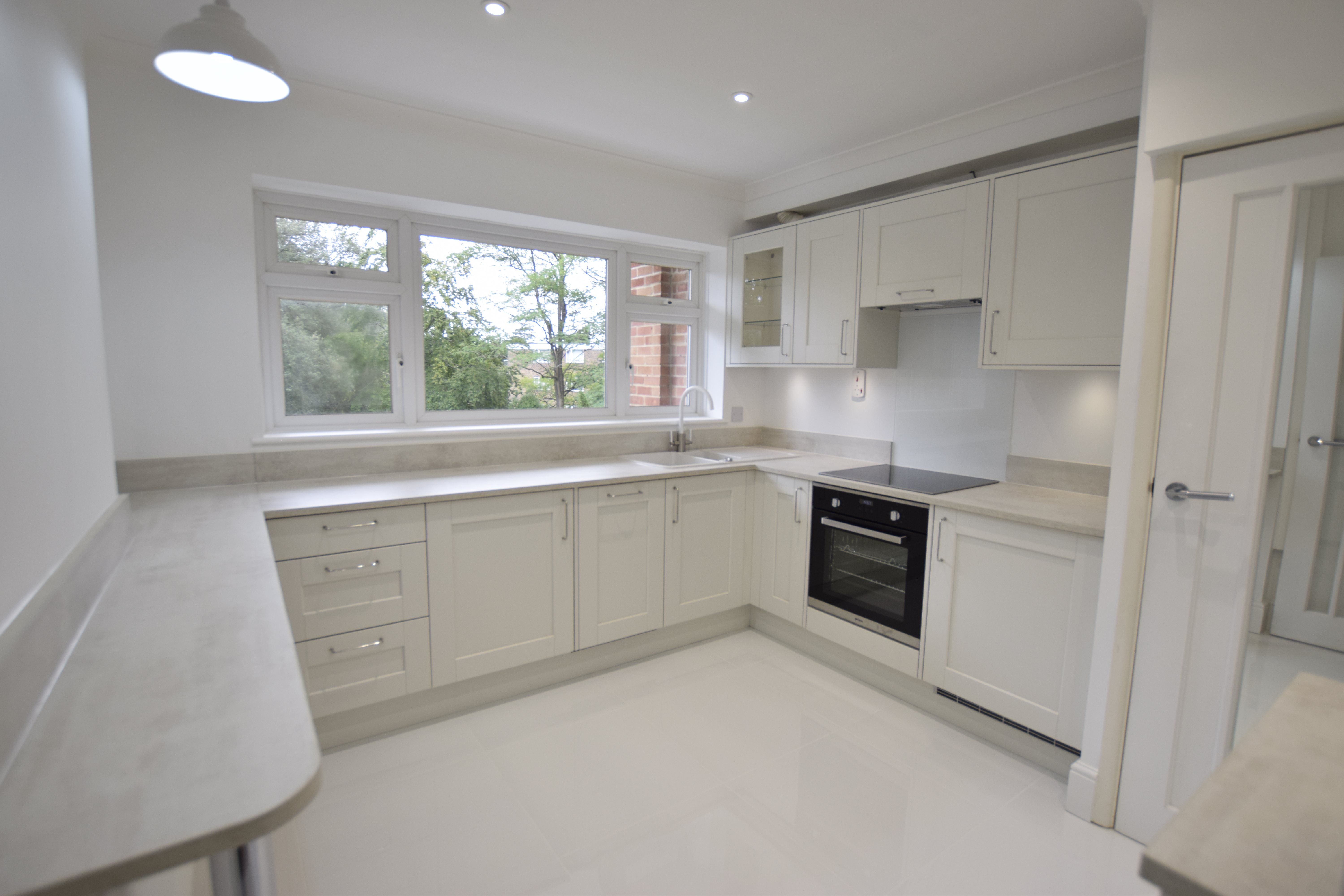 2 bed flat to rent in West Cliff Road, Bournemouth  - Property Image 1