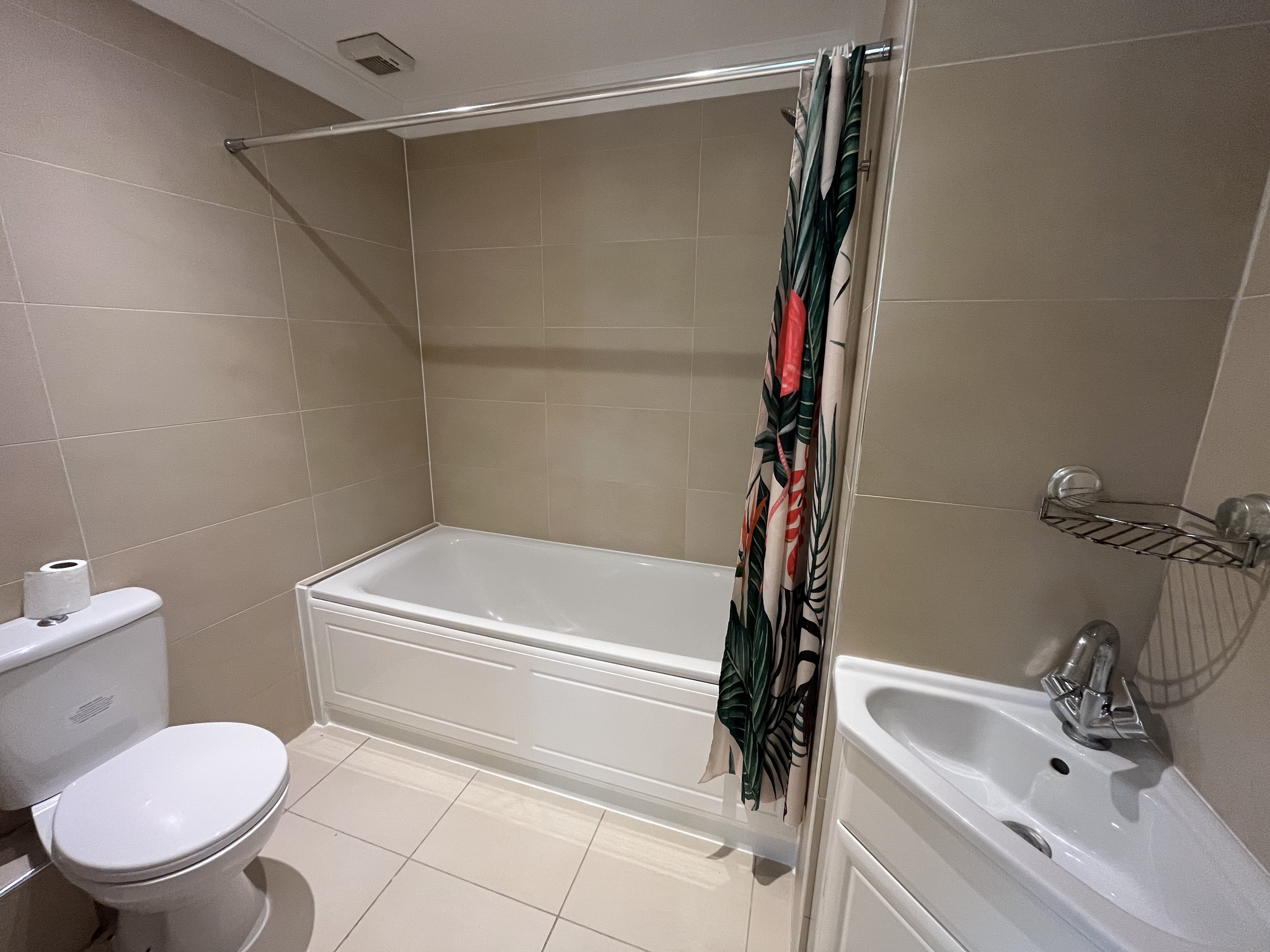2 bed flat to rent in North Road, Poole, BH14 4