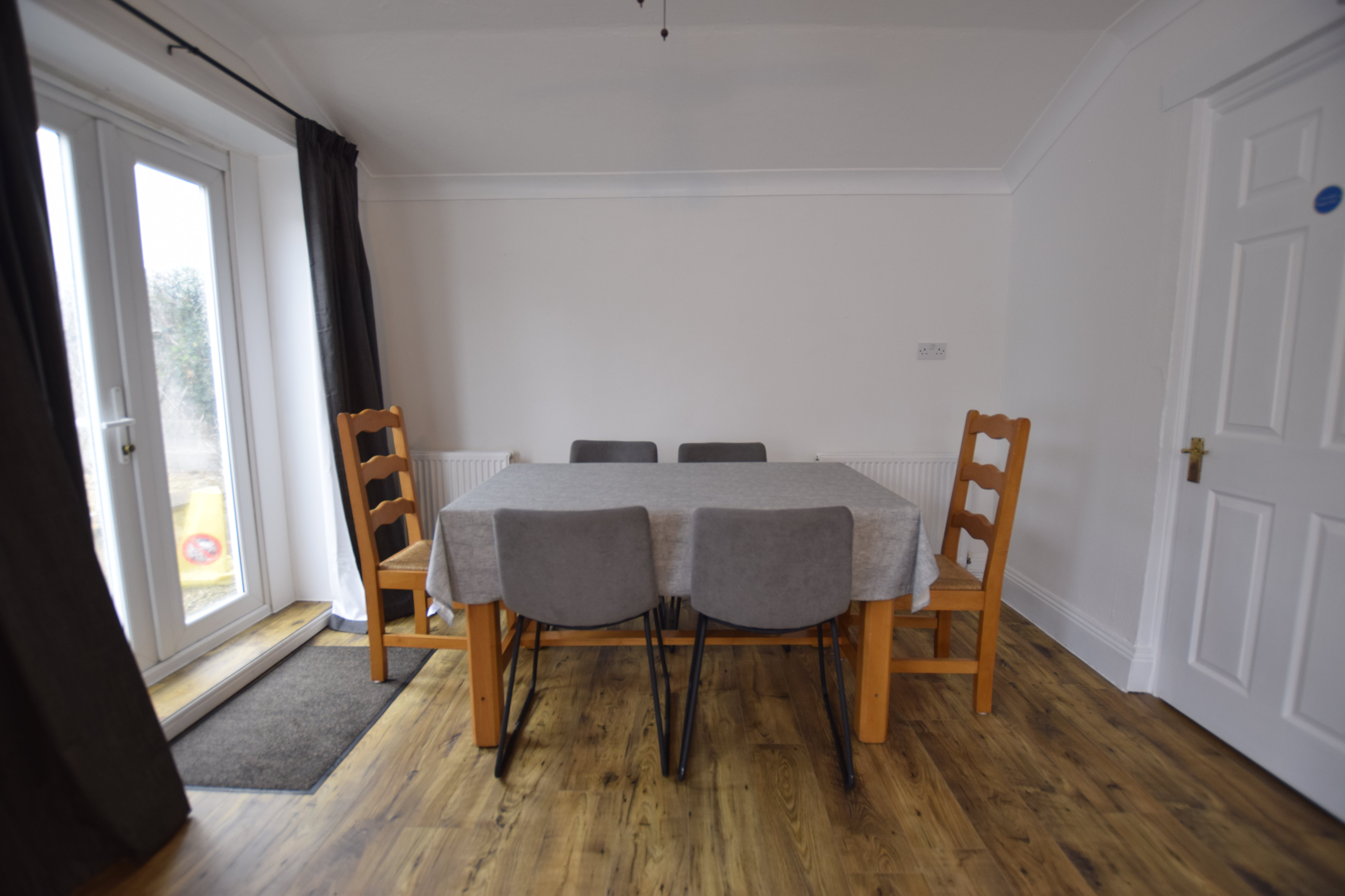 5 bed house to rent in Wallis Road, Bournemouth 8