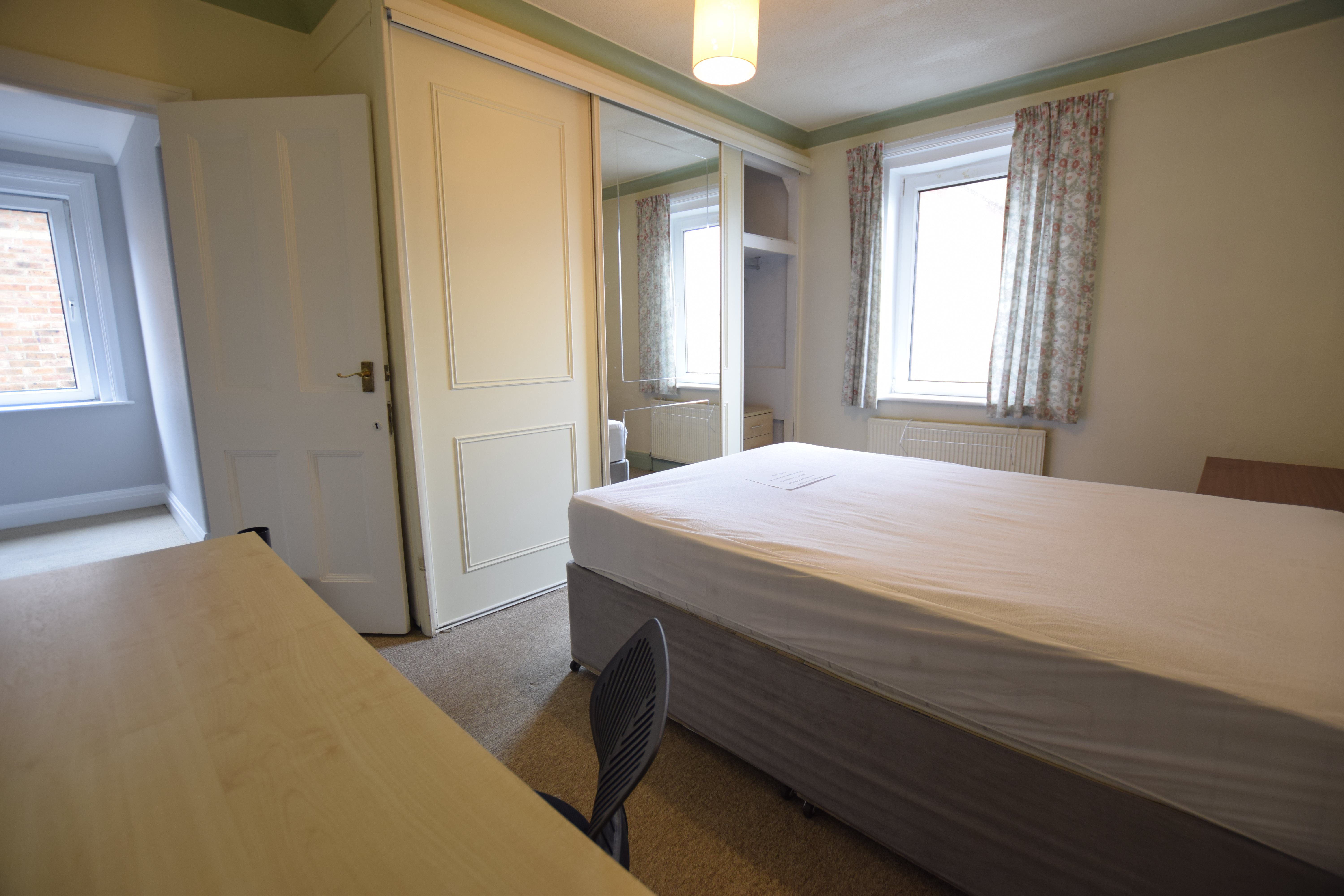 5 bed house to rent in Wallis Road, Bournemouth  - Property Image 11