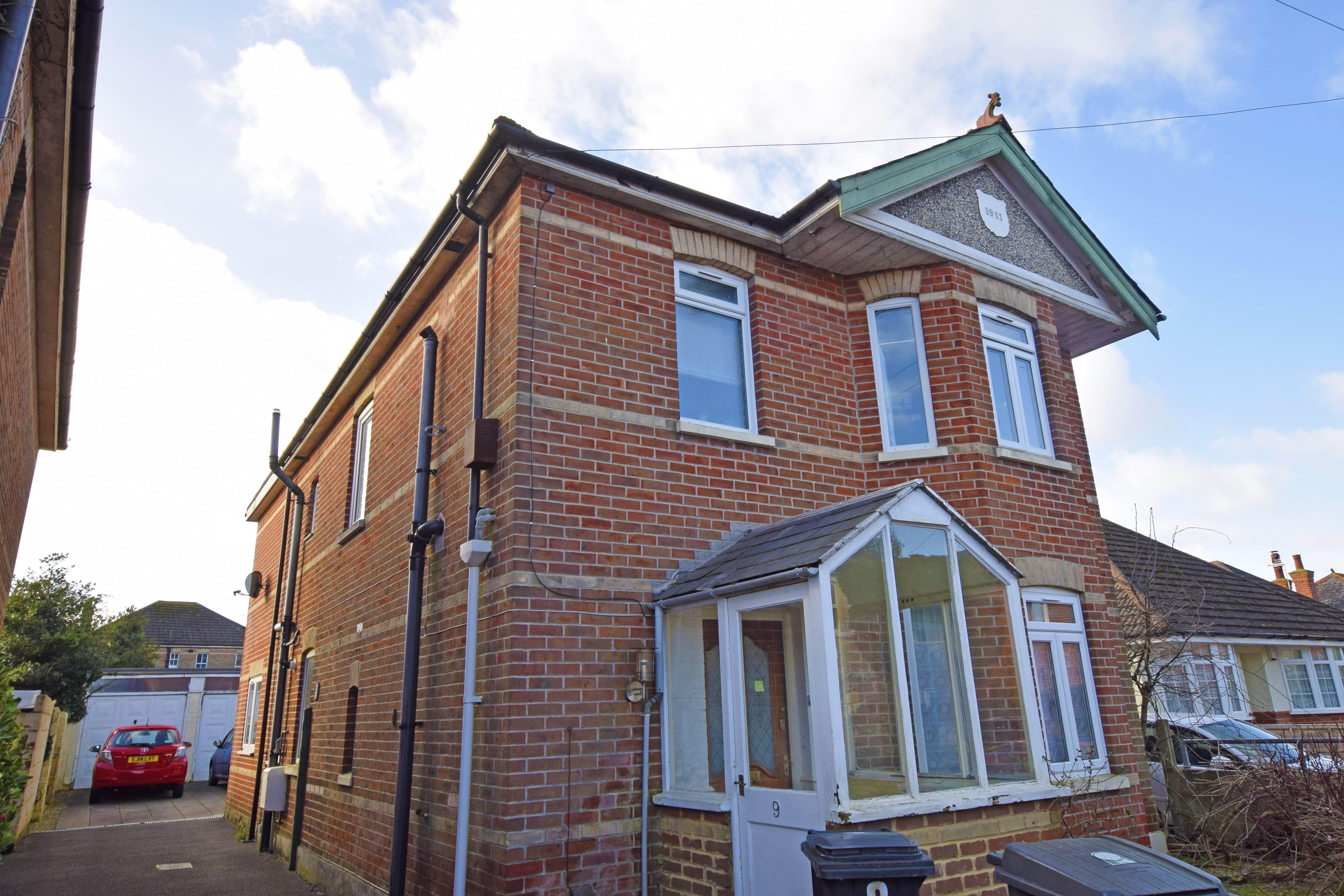 5 bed house to rent in Wallis Road, Bournemouth 0