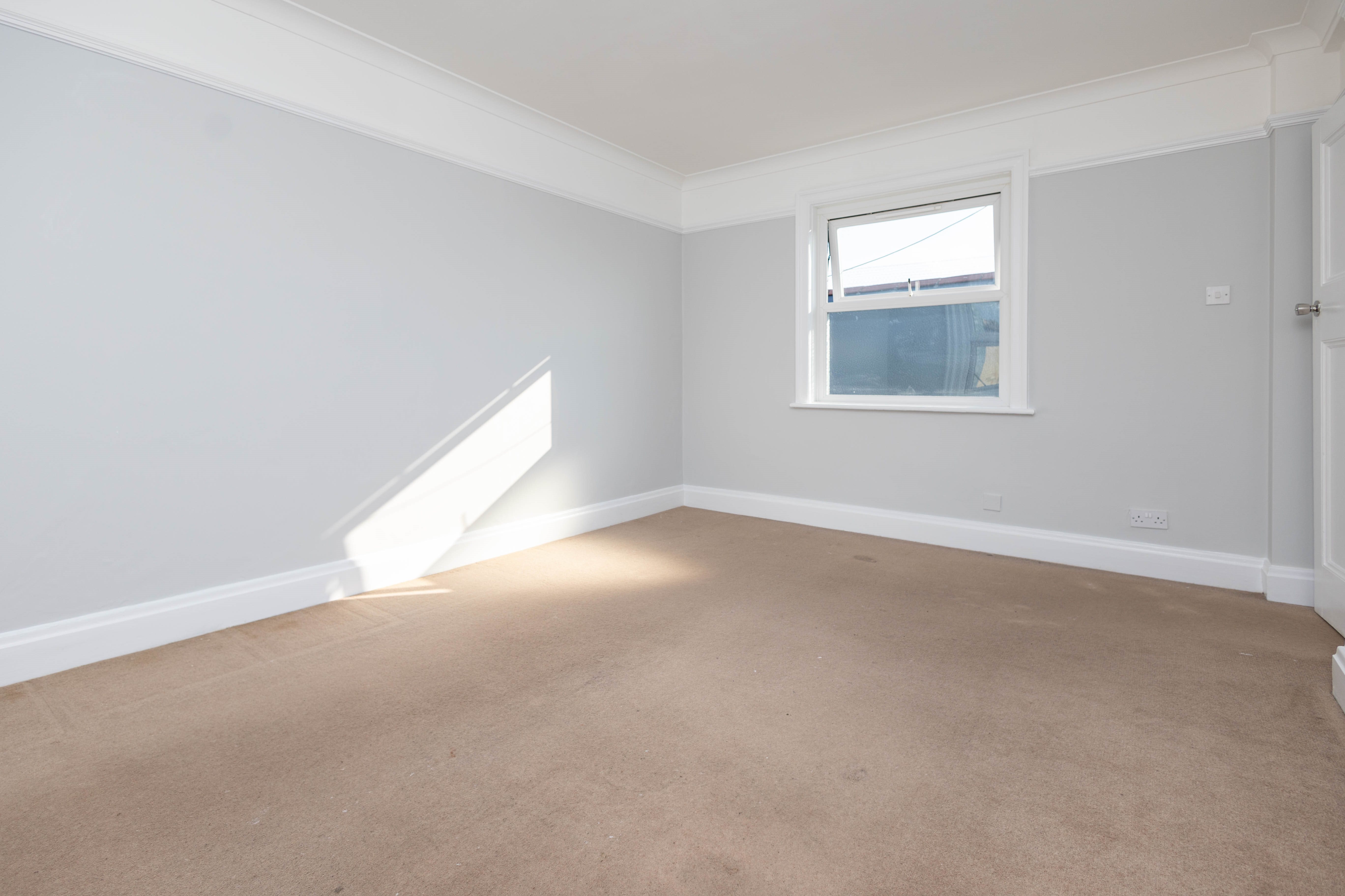 3 bed flat to rent in Richmond Hill, Bournemouth, BH2 4